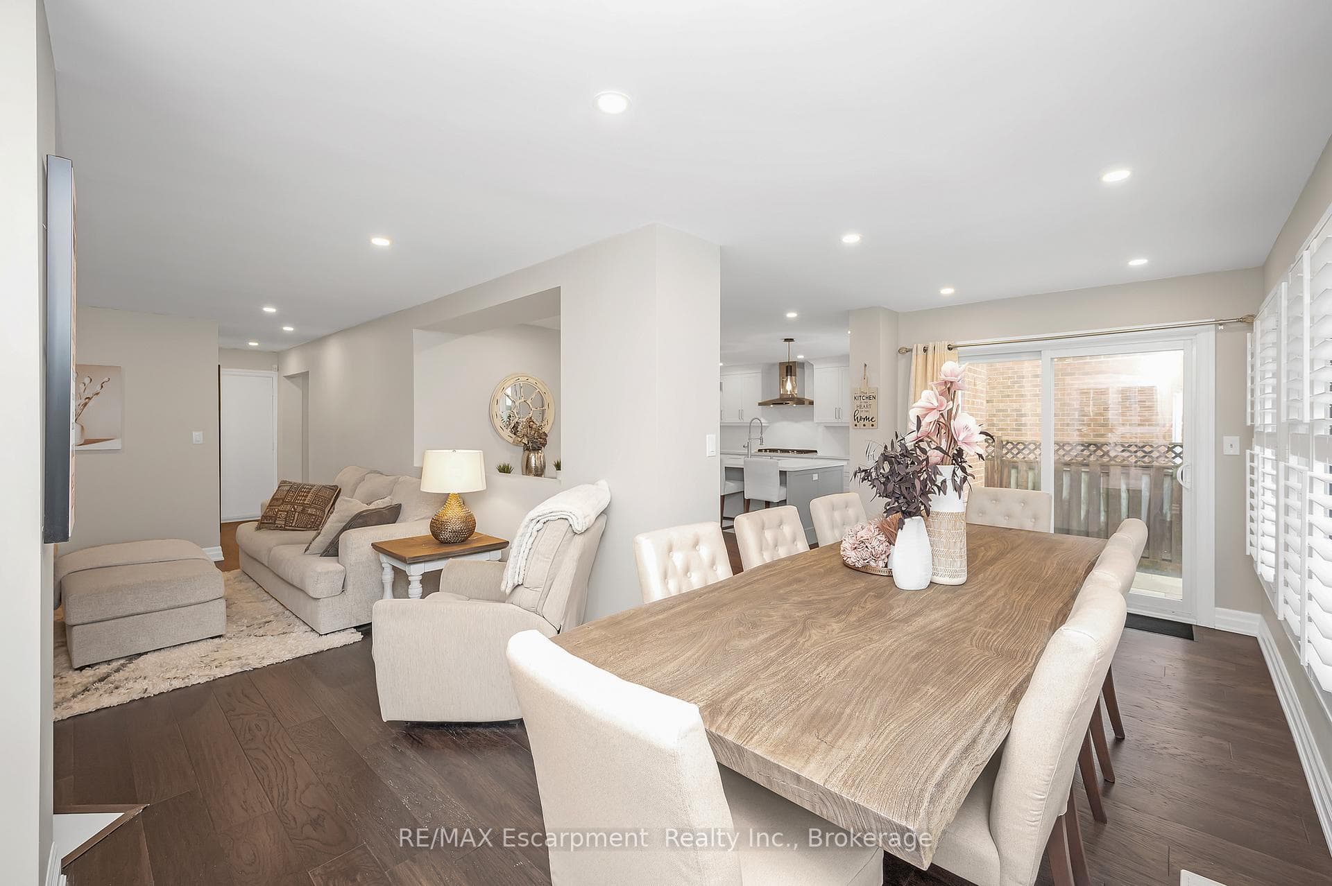 357 Nahani Way photo 16
