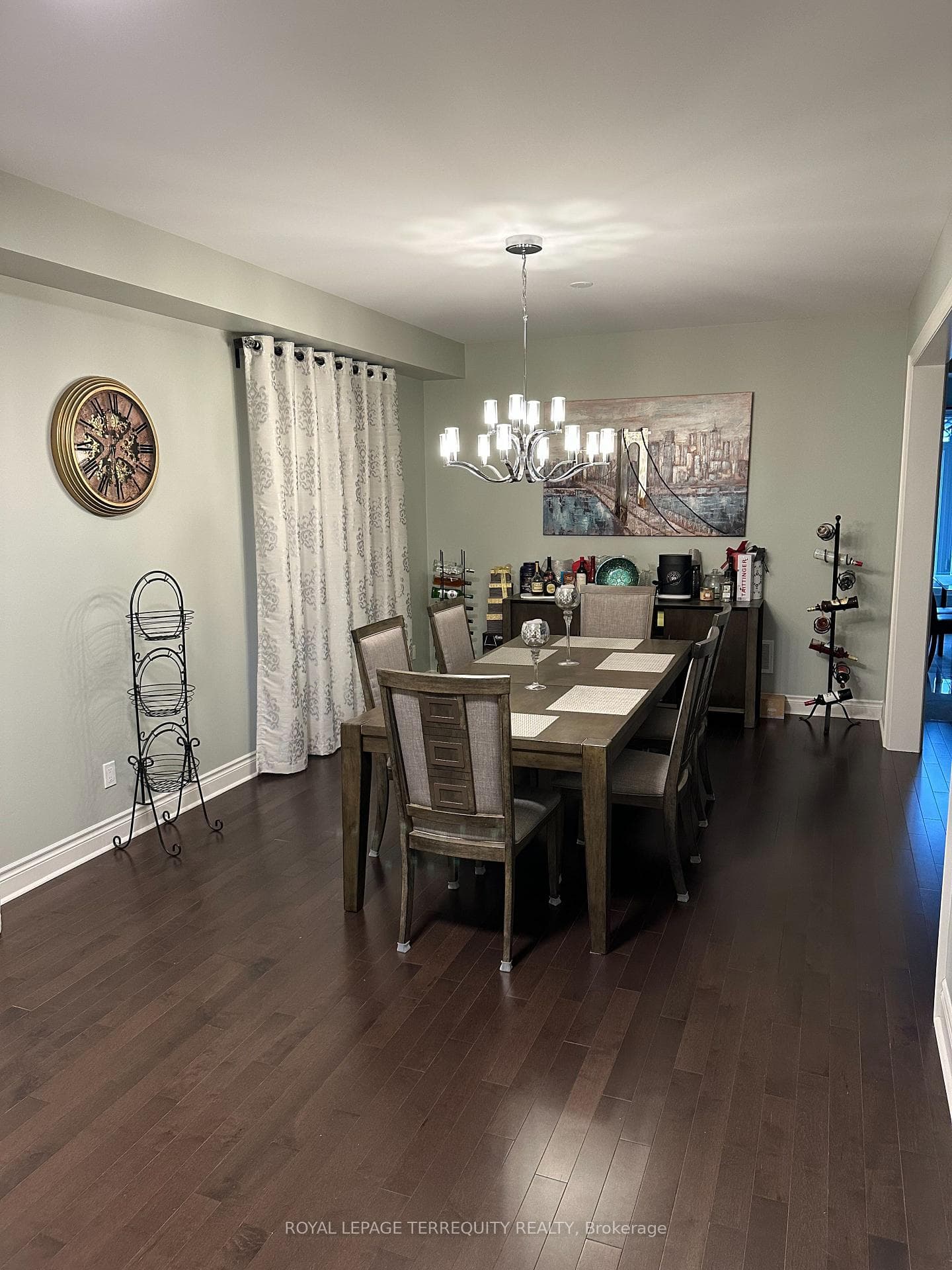 35 Tay Boulevard photo 10