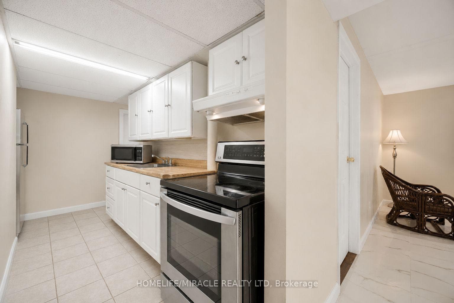 283 Cordova Road photo 24