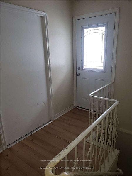 69 Samson Crescent photo 2