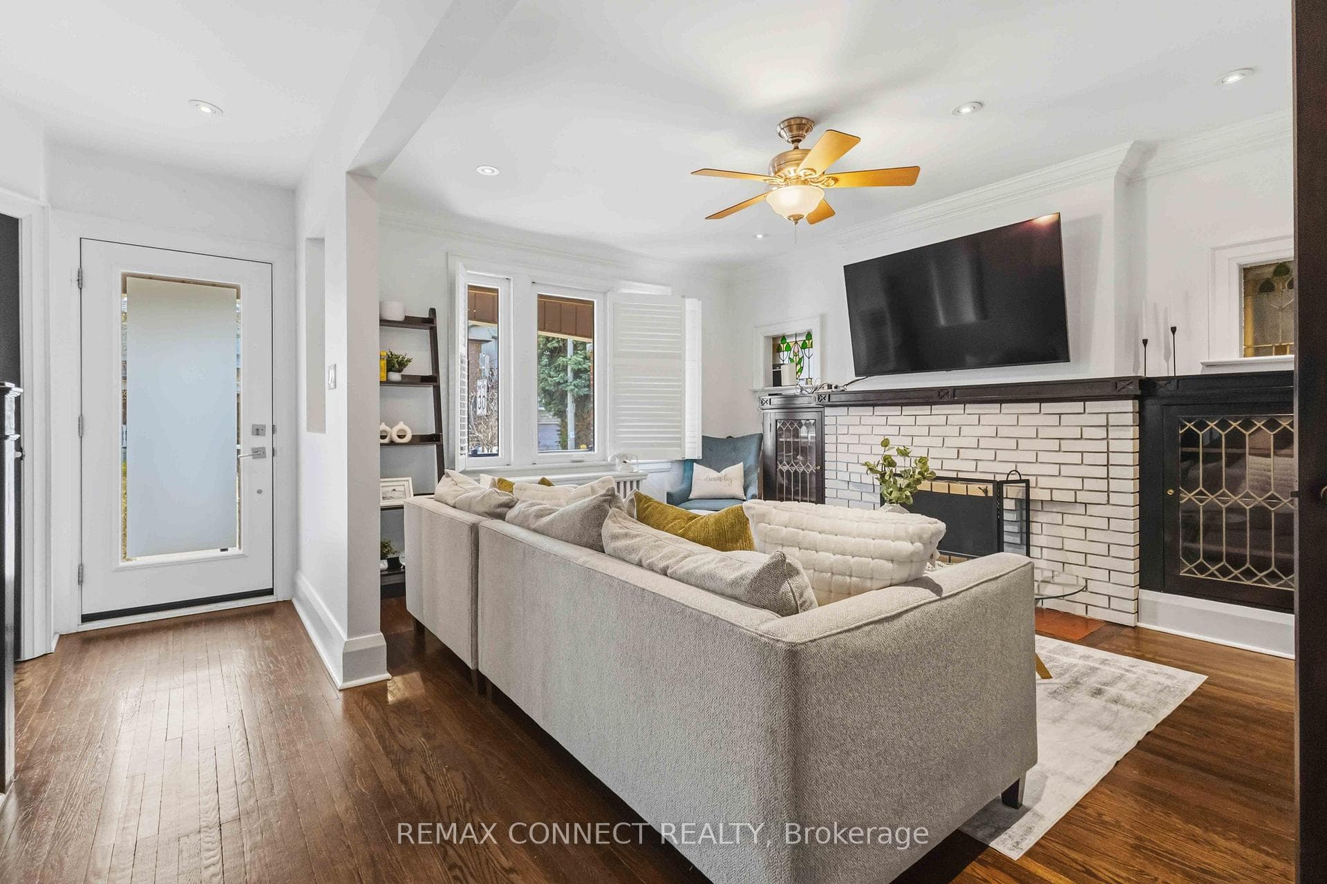 68 Hopedale Avenue photo 3
