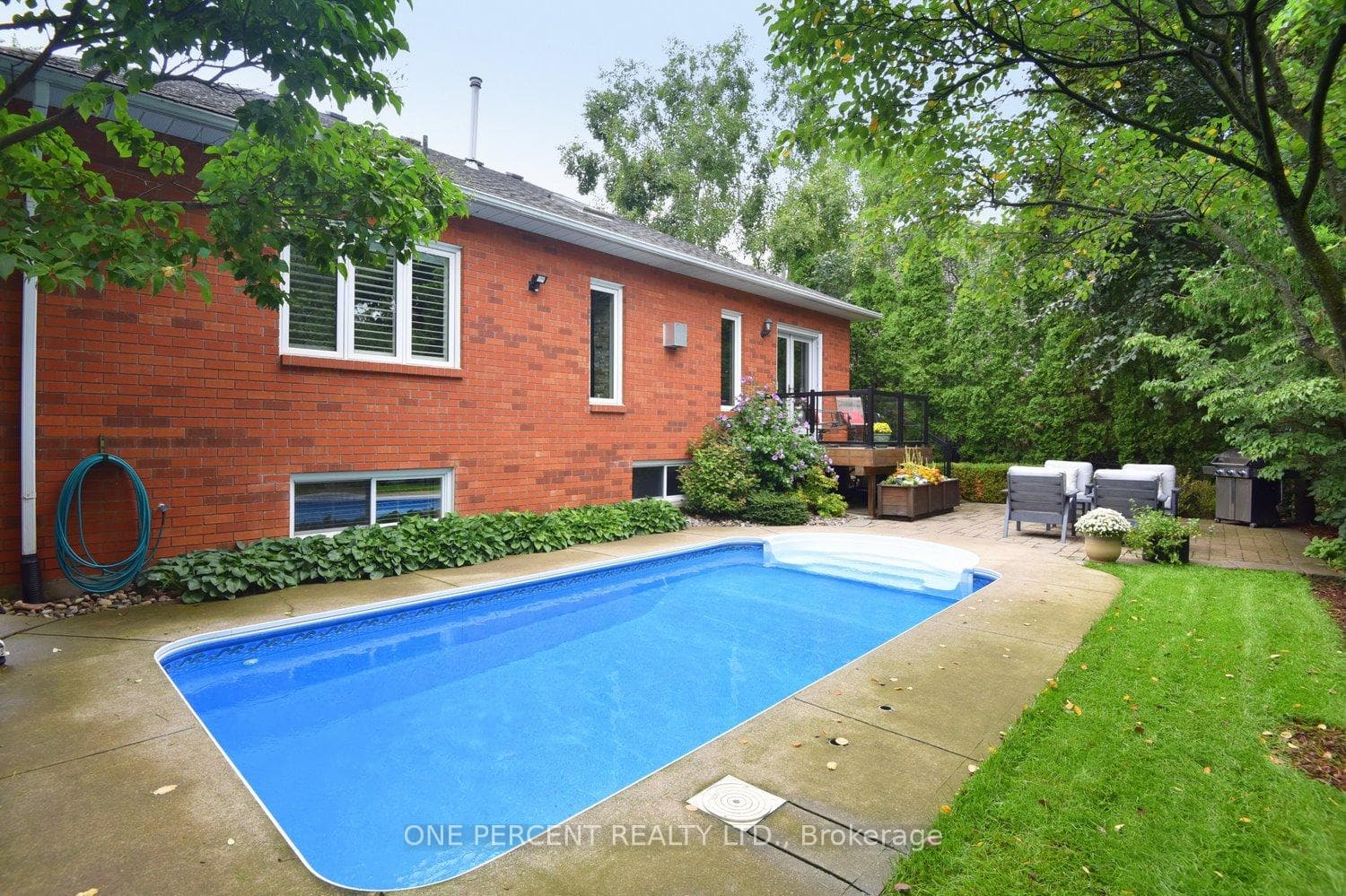 633 Andrea Court photo 34
