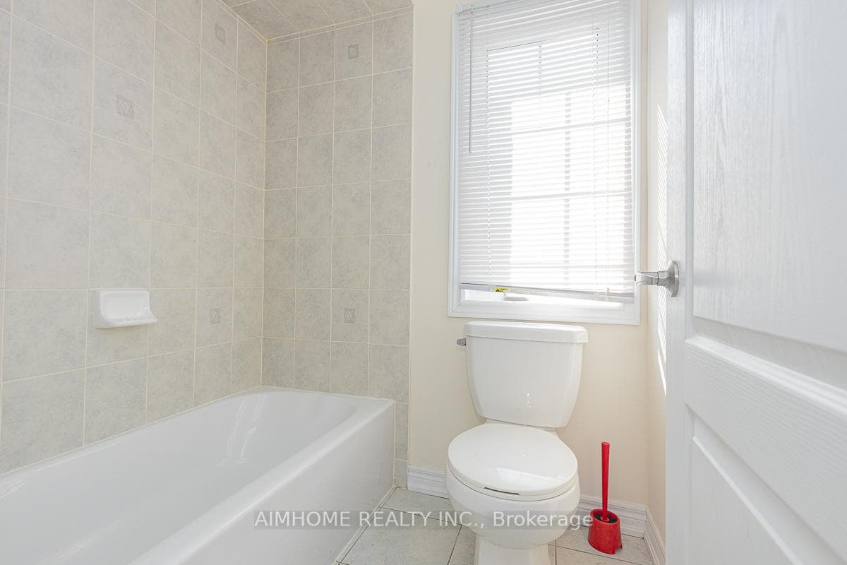 3 Furrow Street photo 26