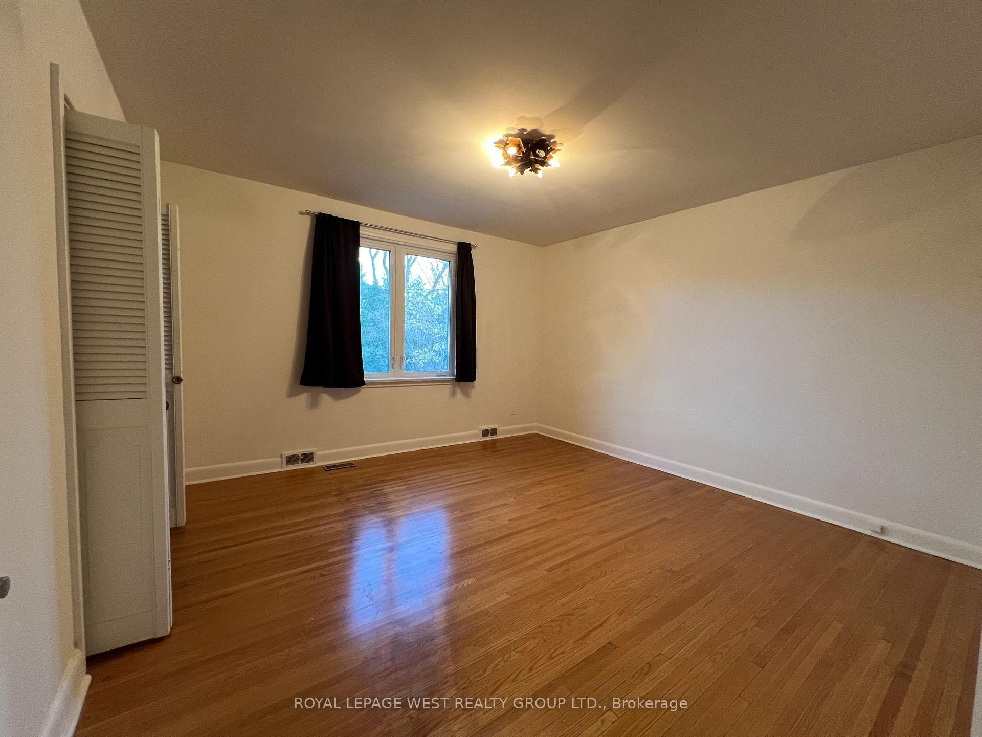 51 Fairlin Drive Unit Upper main floor only photo 12