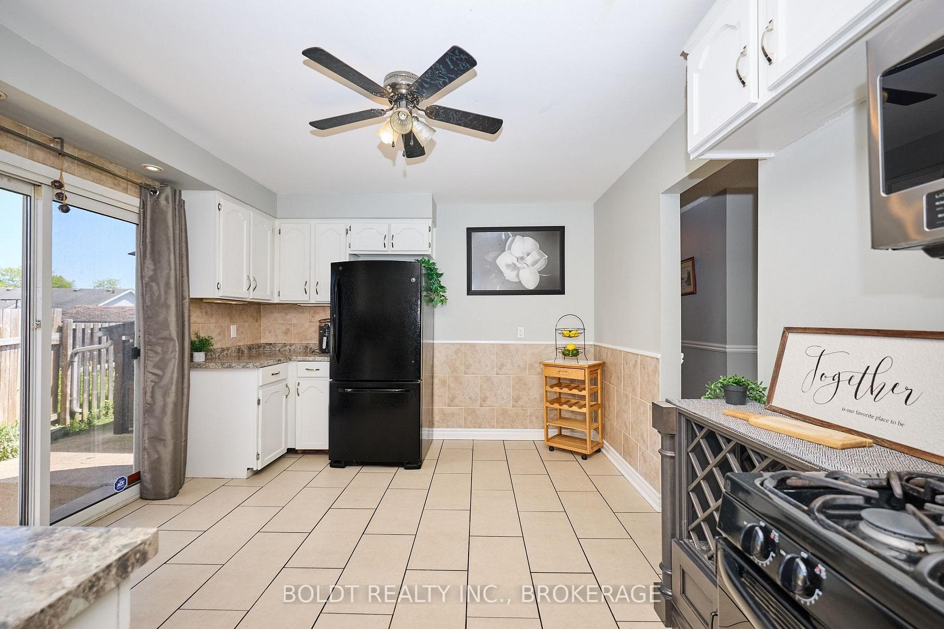 22 Vega Court photo 11