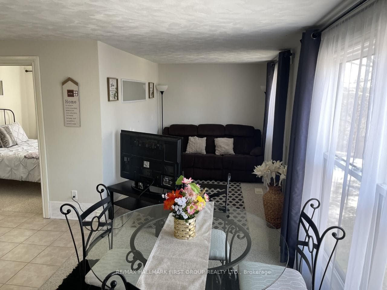 26 Whiting Avenue Unit Upper photo 11