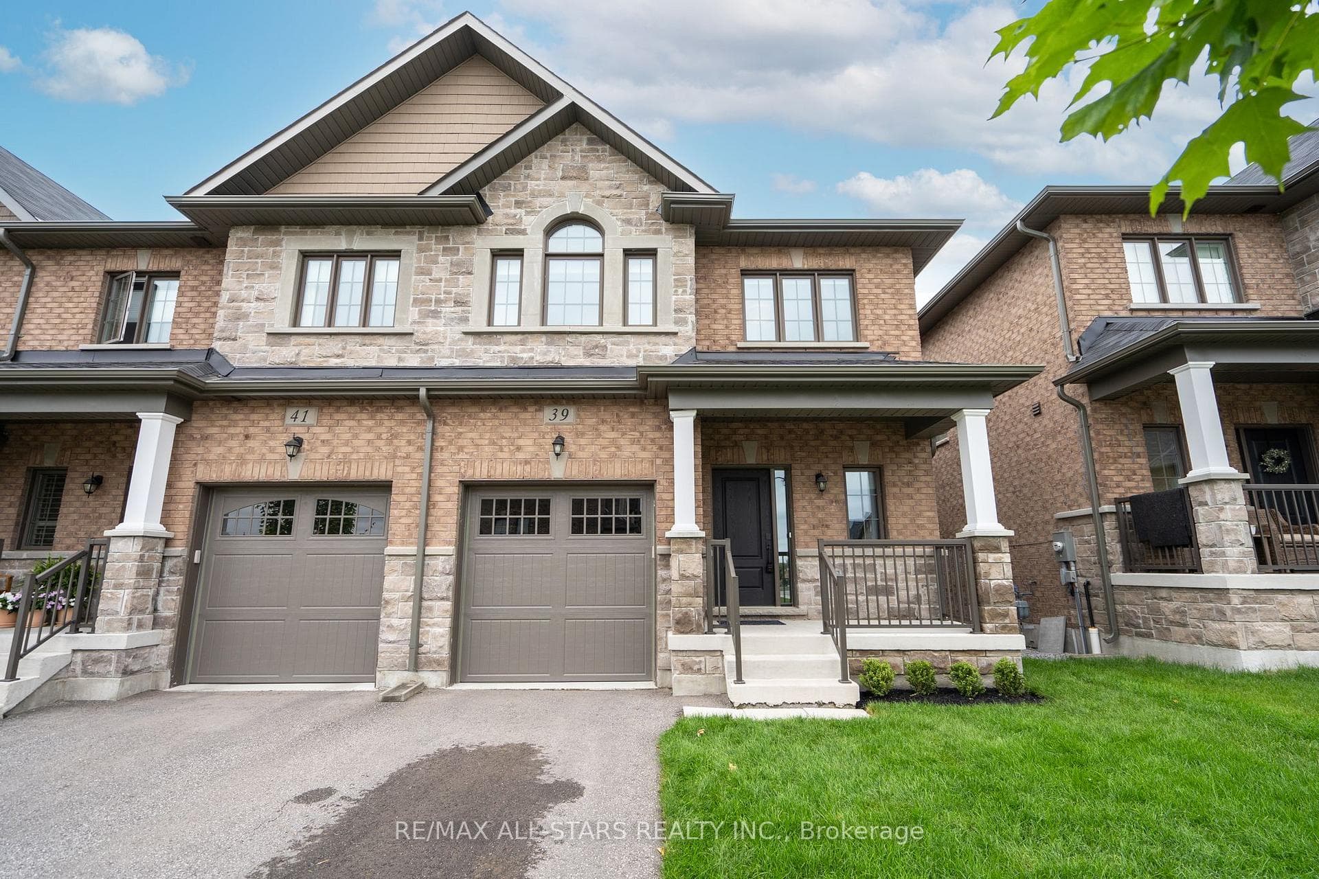 39 Gord Matthews Way photo 2