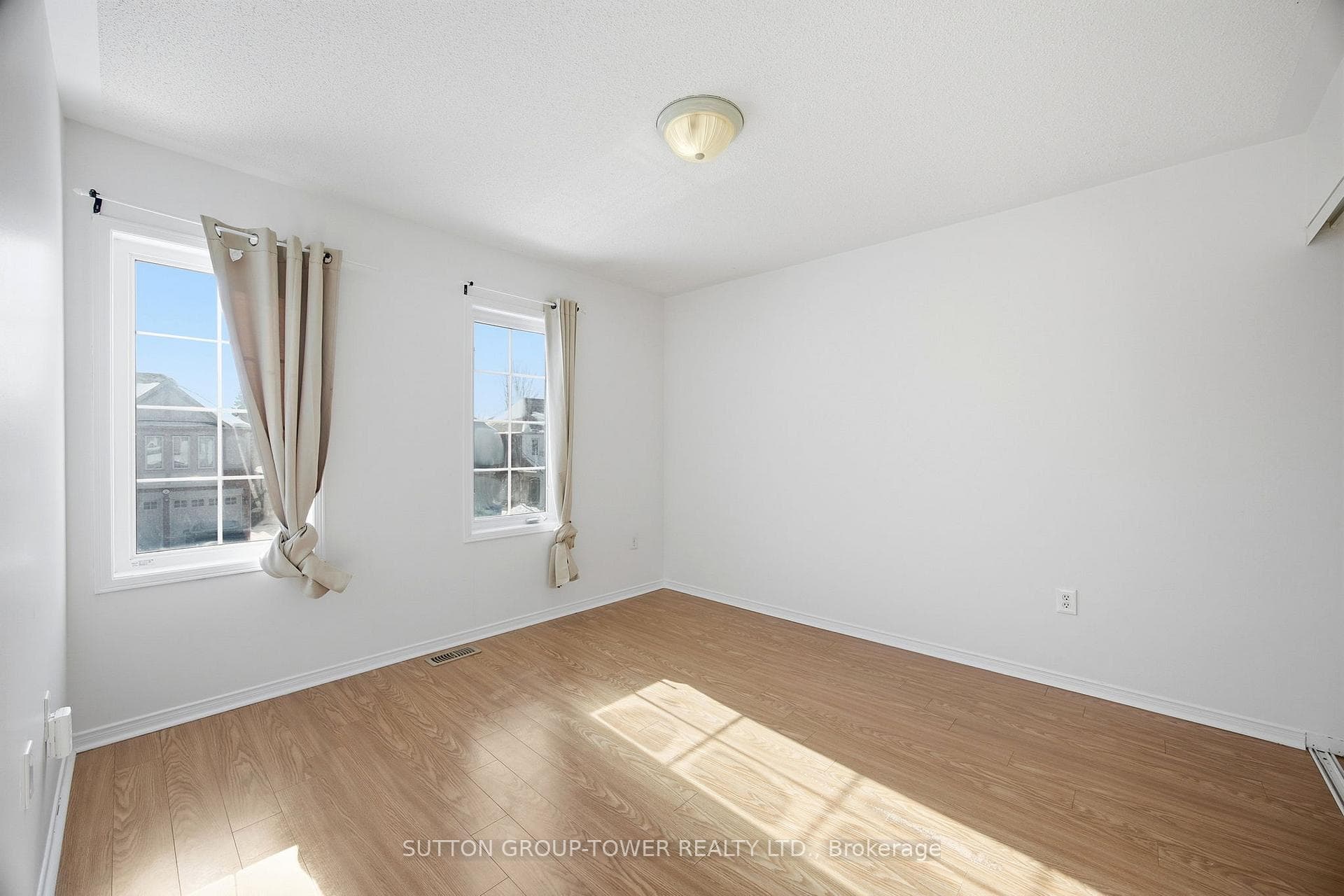11 Welbourne Court photo 28