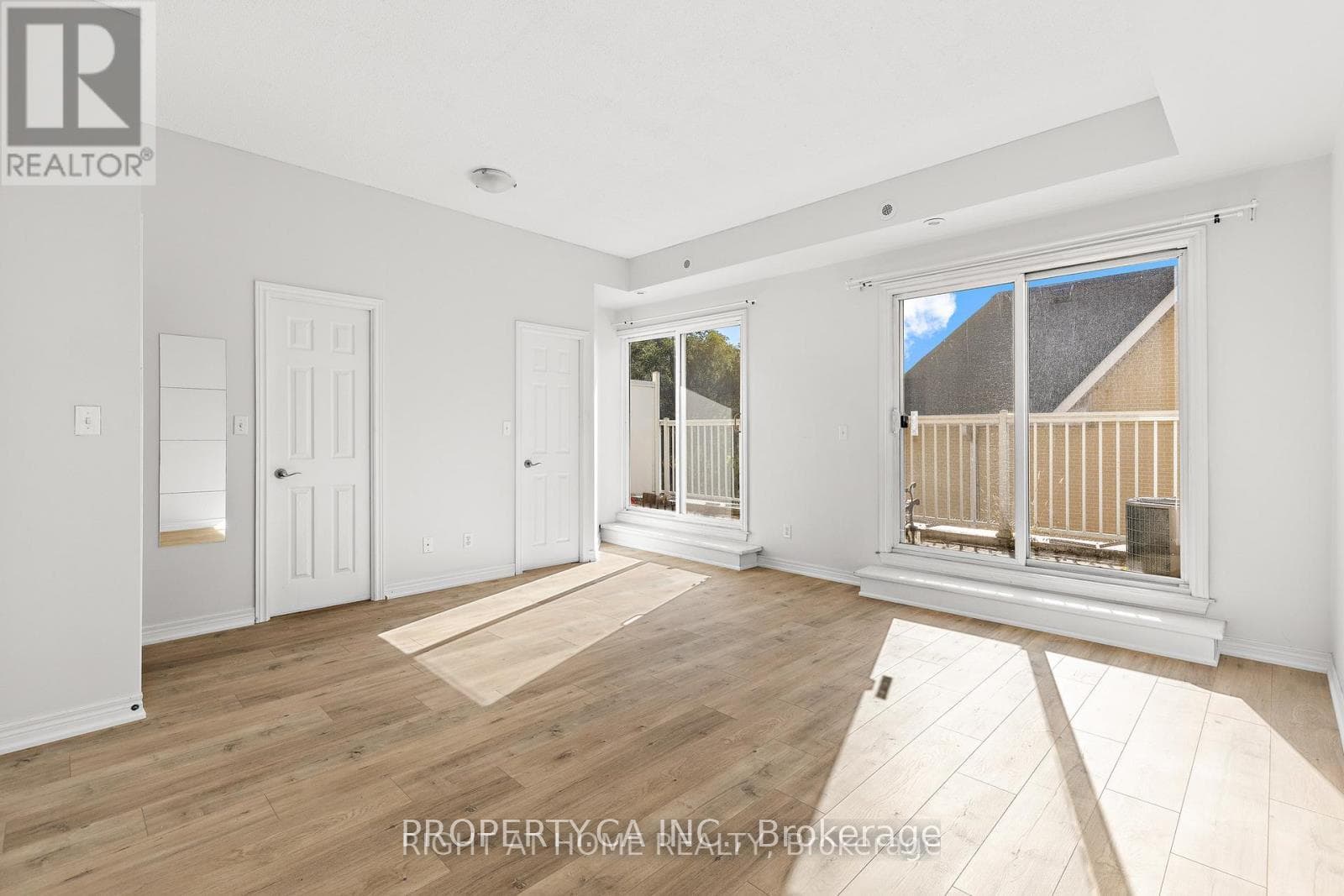 205 Wellesley Street Unit 205 photo 11
