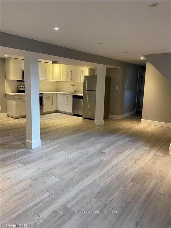 17 MELLENBY Street Unit LOWER photo 3