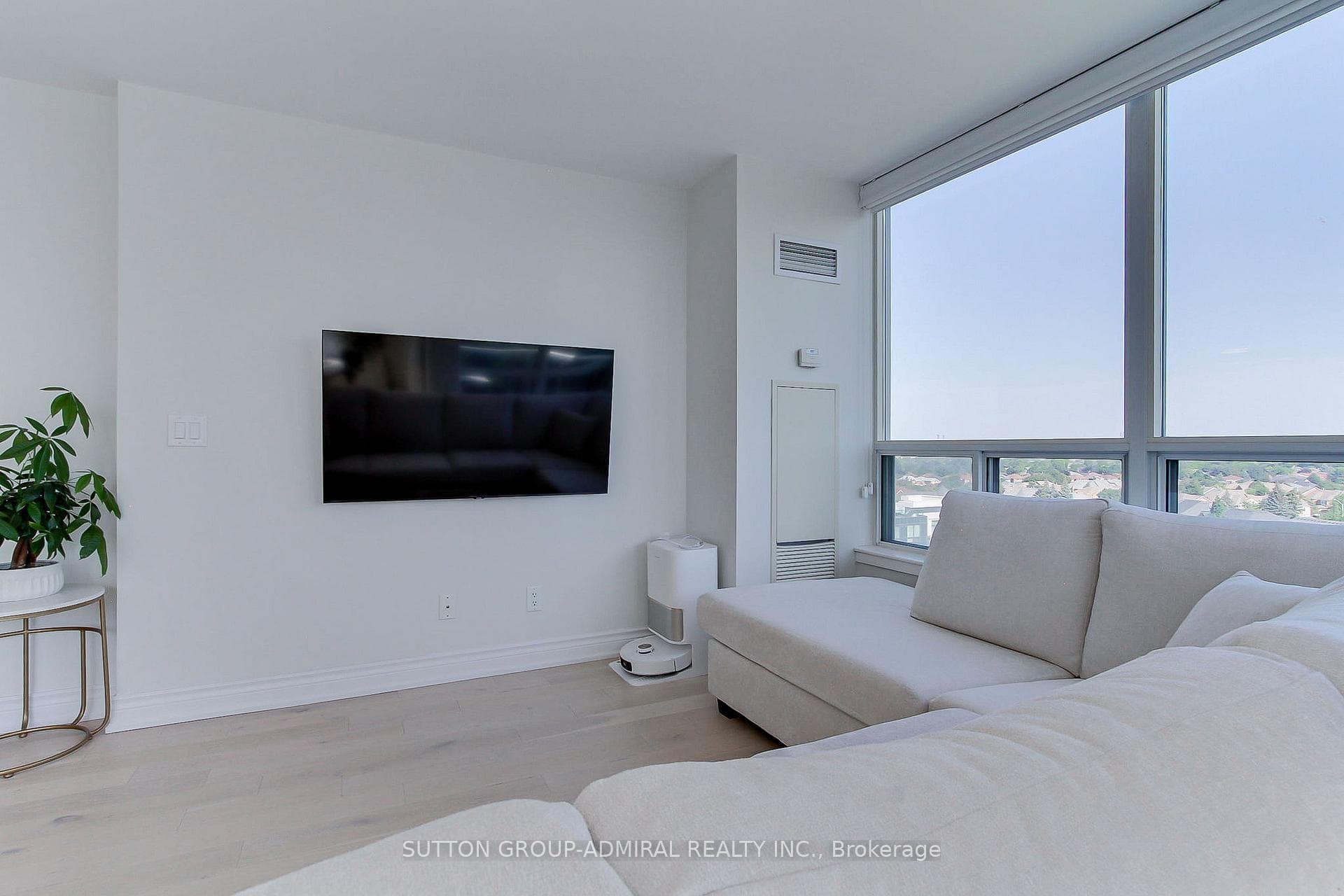50 DISERA Drive Unit 905 photo 22