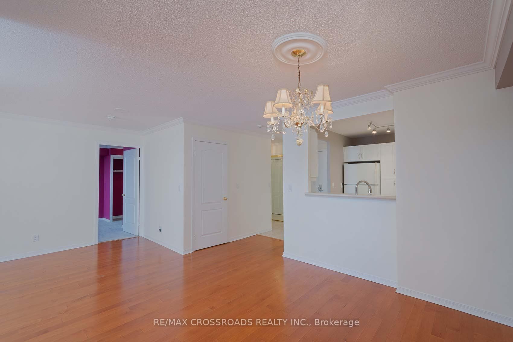 1000 The Esplanade N/A Unit 1007 photo 24