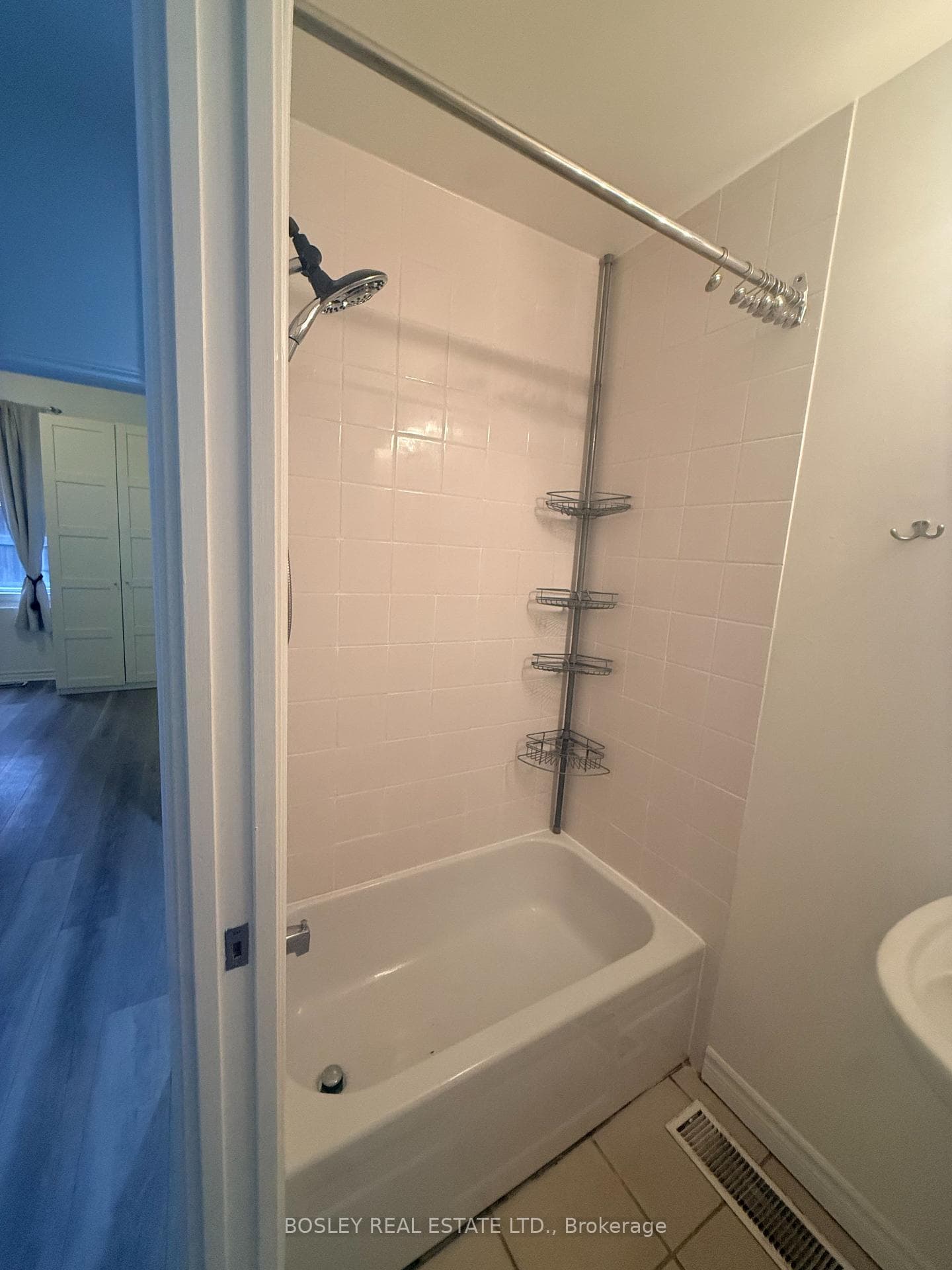 866 Broadview Avenue Unit 1 photo 7