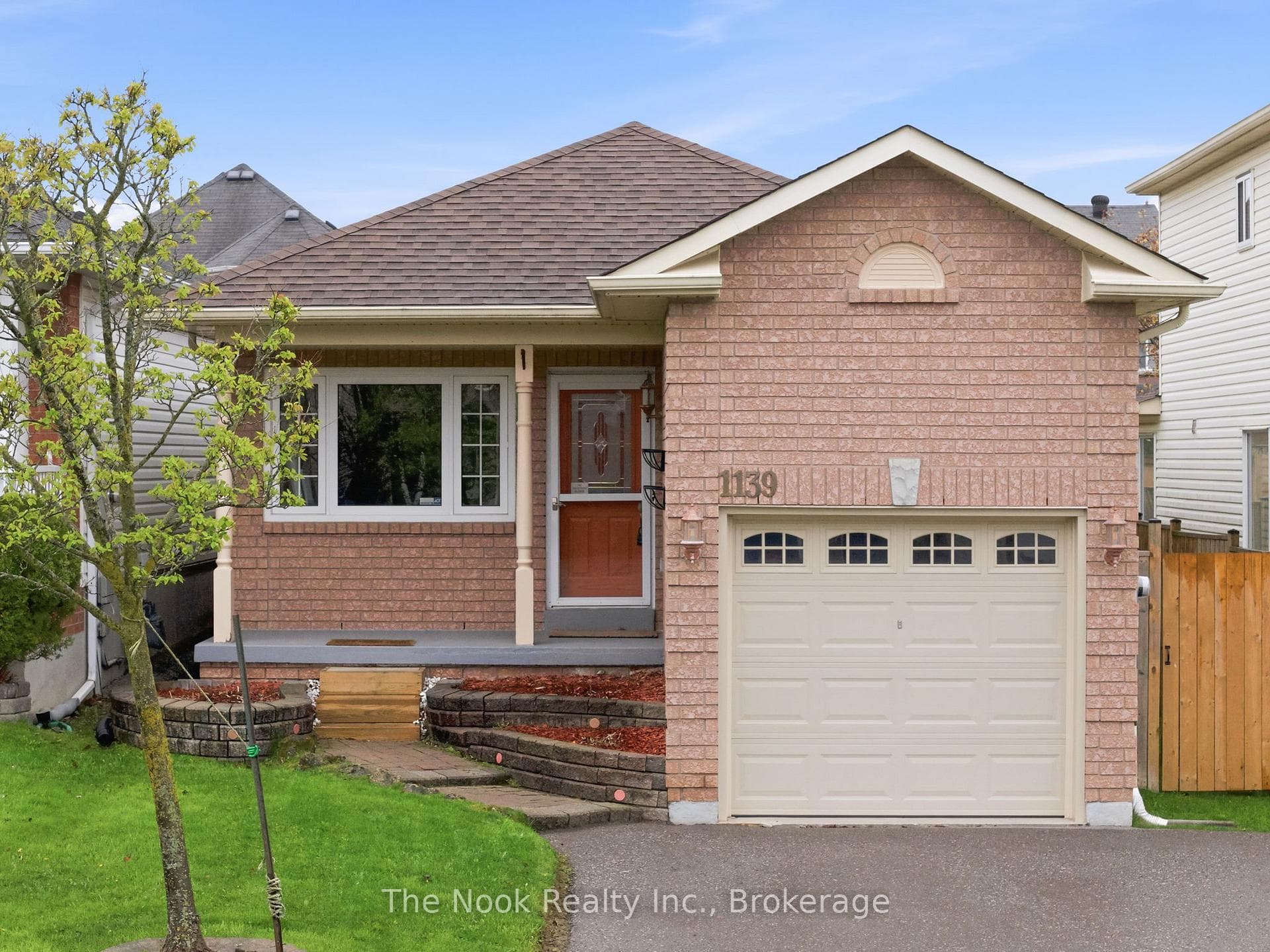 1139 Ridgemount Boulevard photo 49