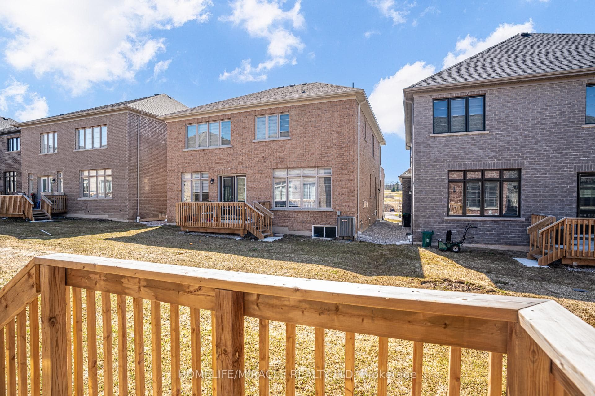 14 Sassafras Road photo 33