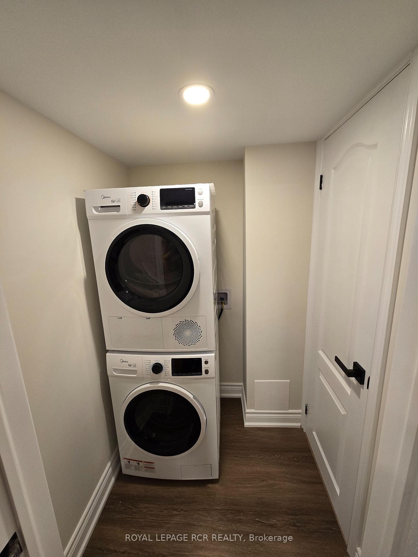 597 Osler Court Unit Bsmt photo 4