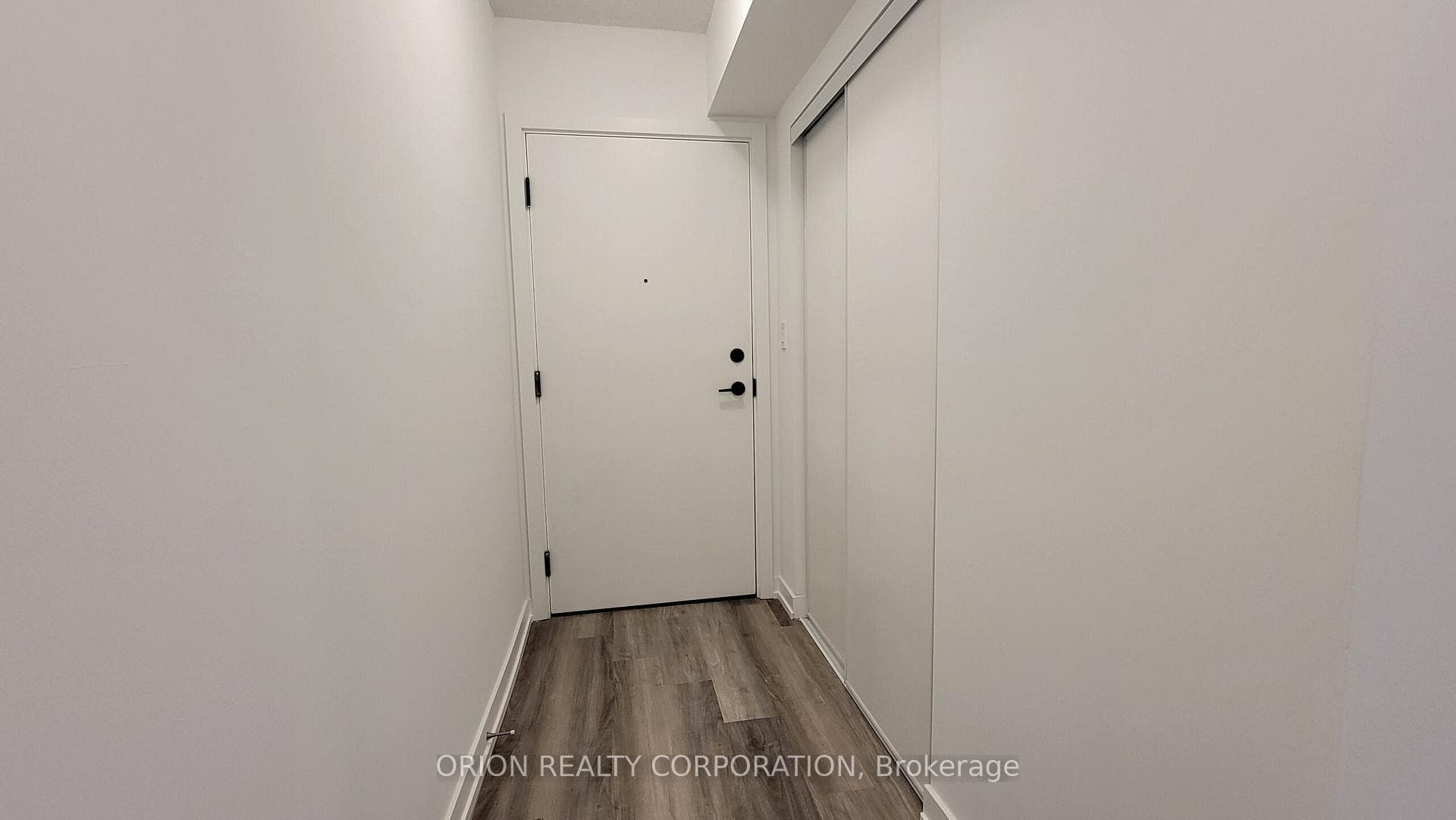 556 Marlee Avenue Unit 326 photo 2