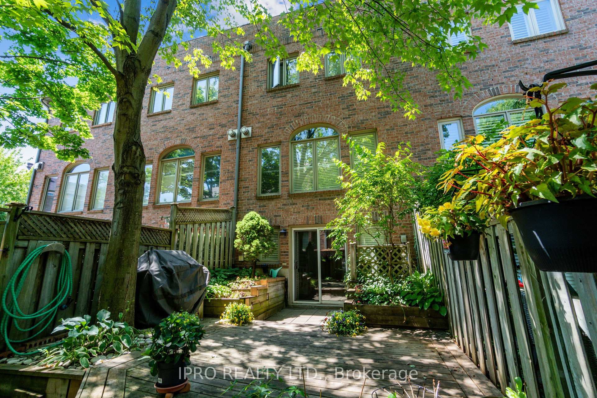 155 Grand Avenue Unit 3 photo 34