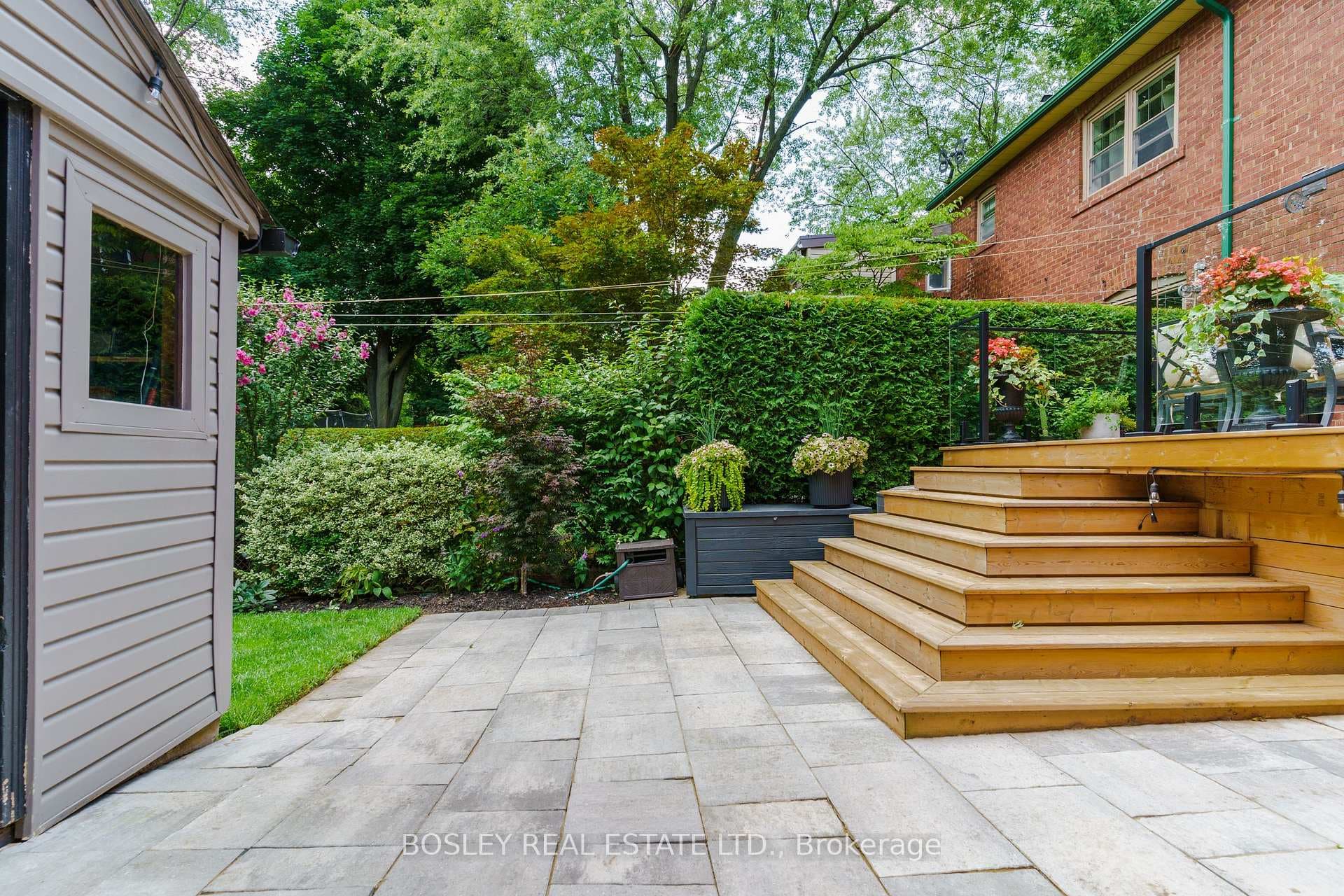 573 Millwood Road photo 35