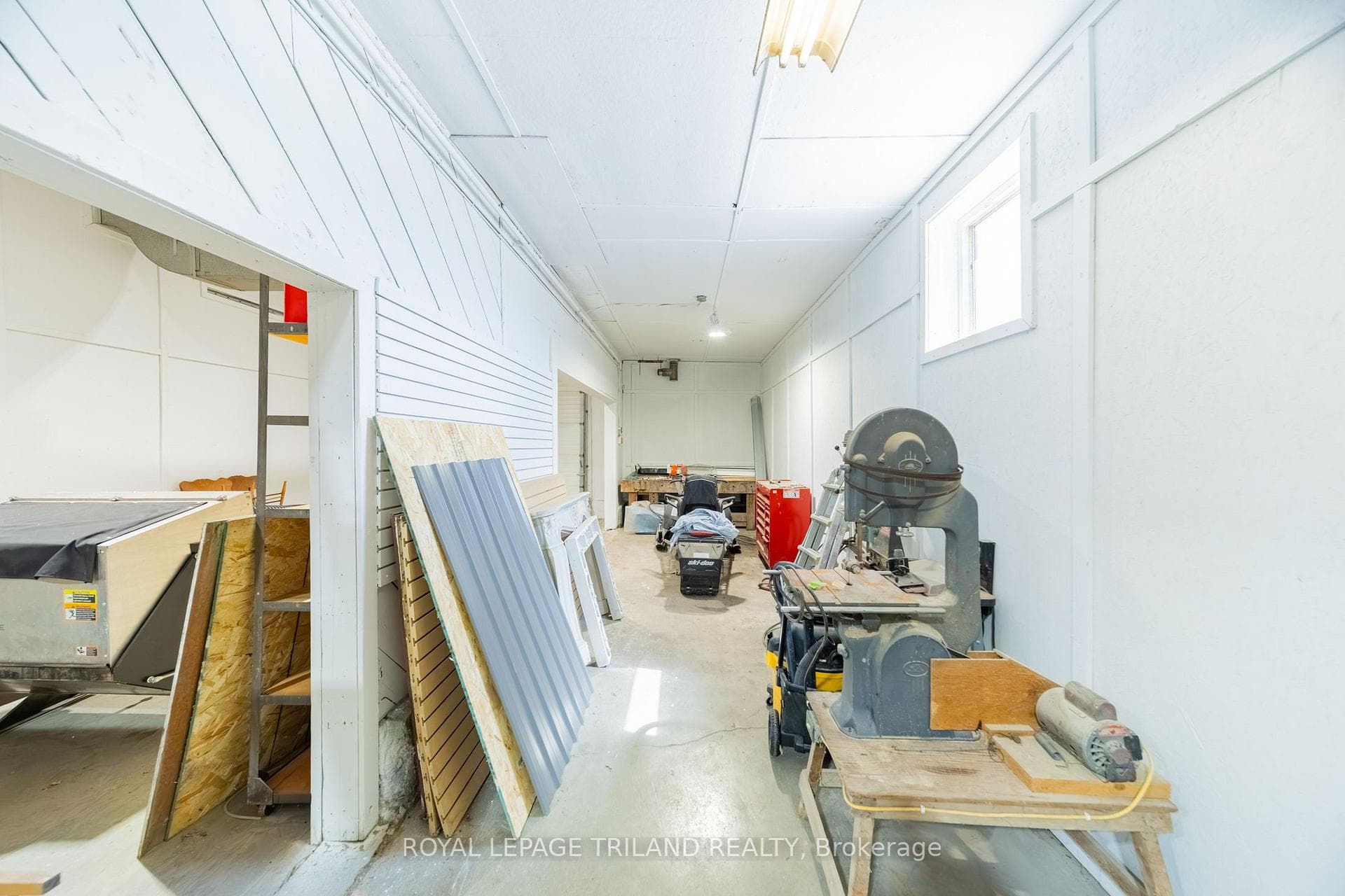 422 Canada Avenue photo 41