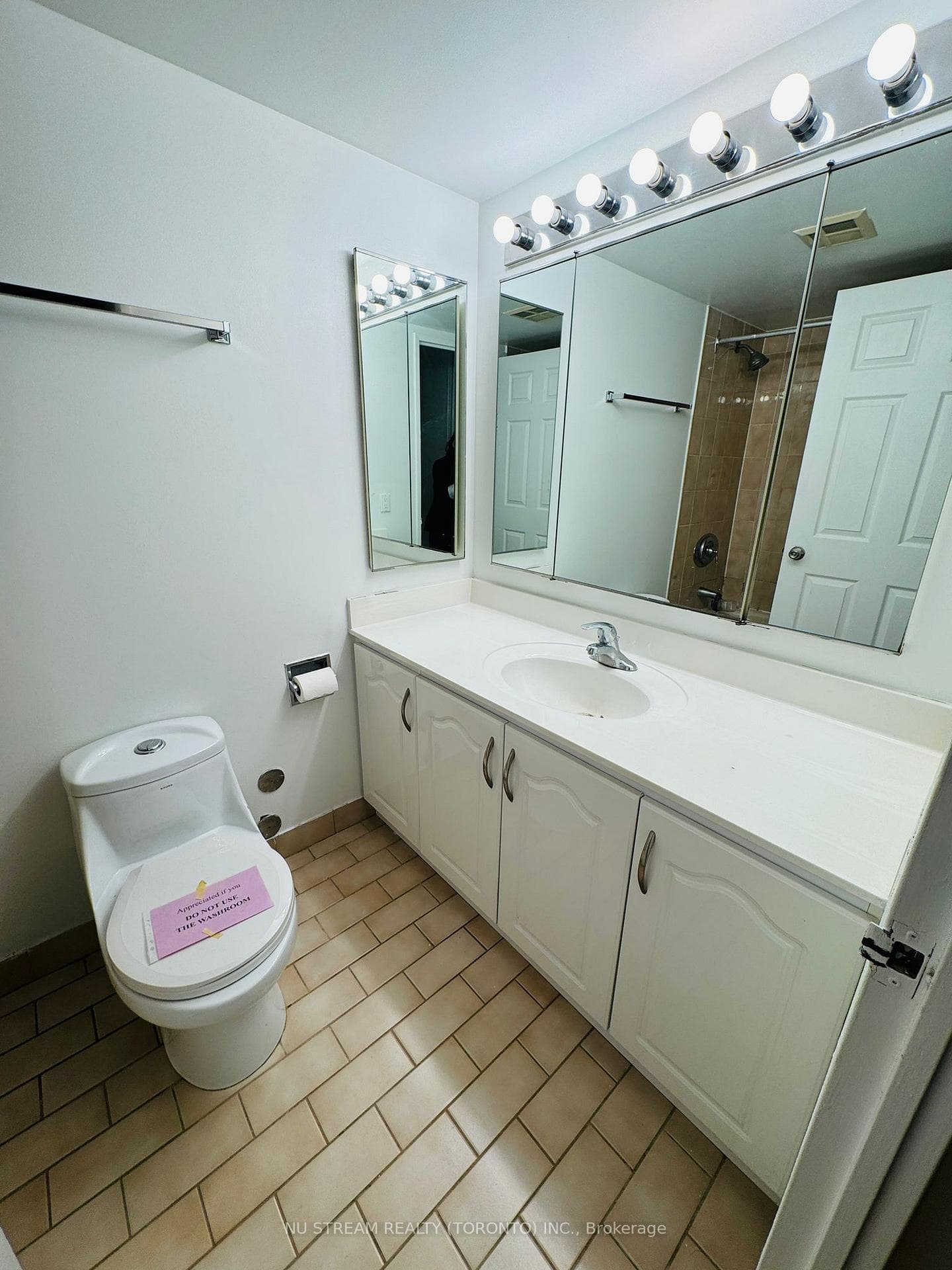 275 Bamburgh Circle Unit PH2 photo 9