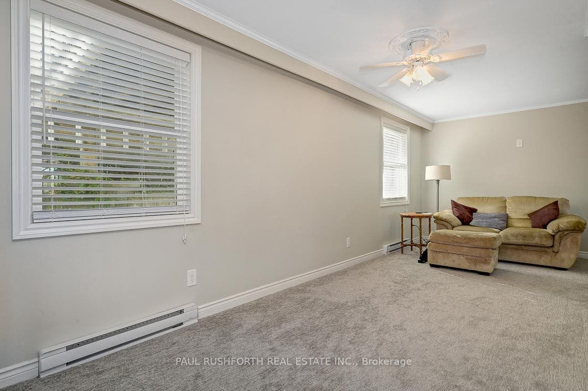 1565 Lilac Lane photo 21