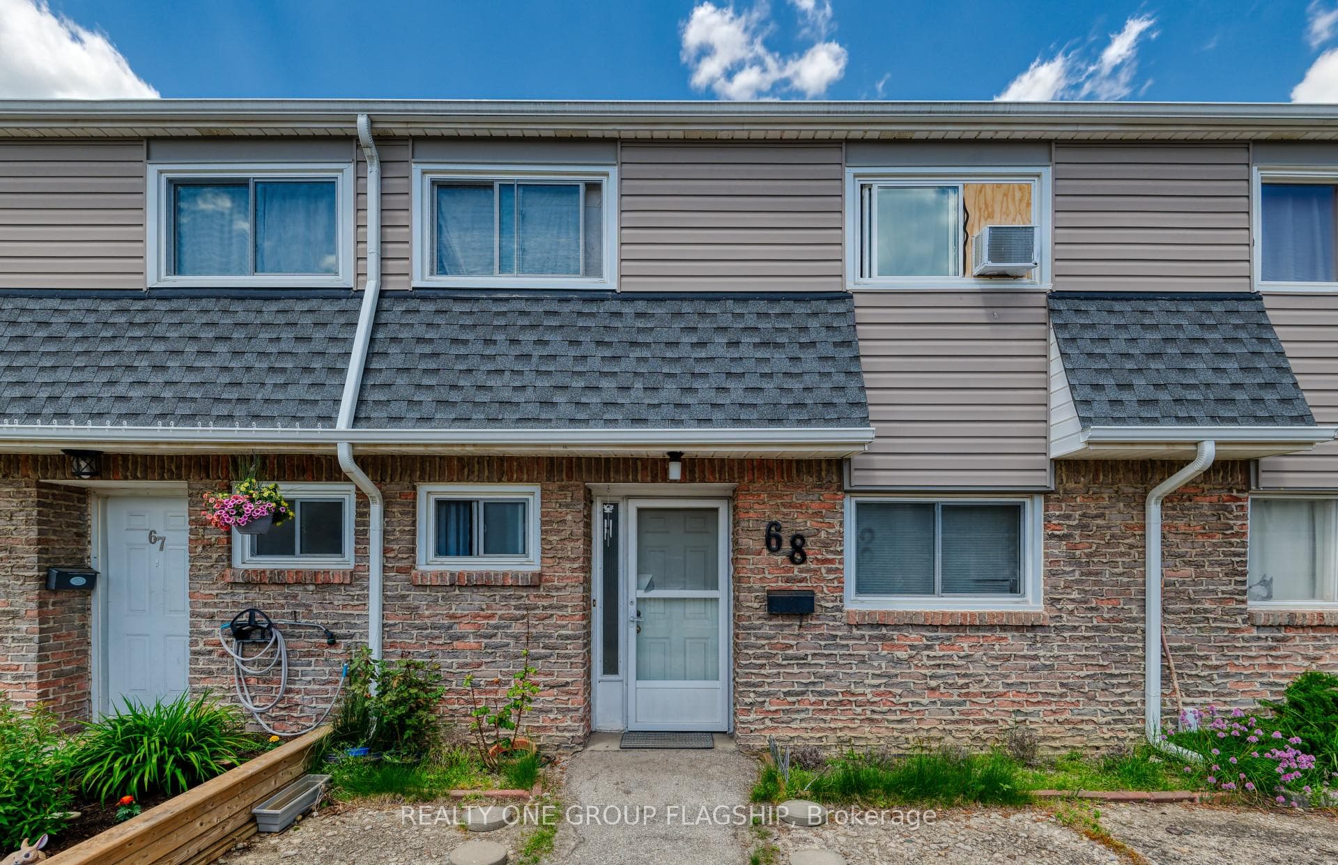 2050 Upper Middle Road Unit 68 photo 1
