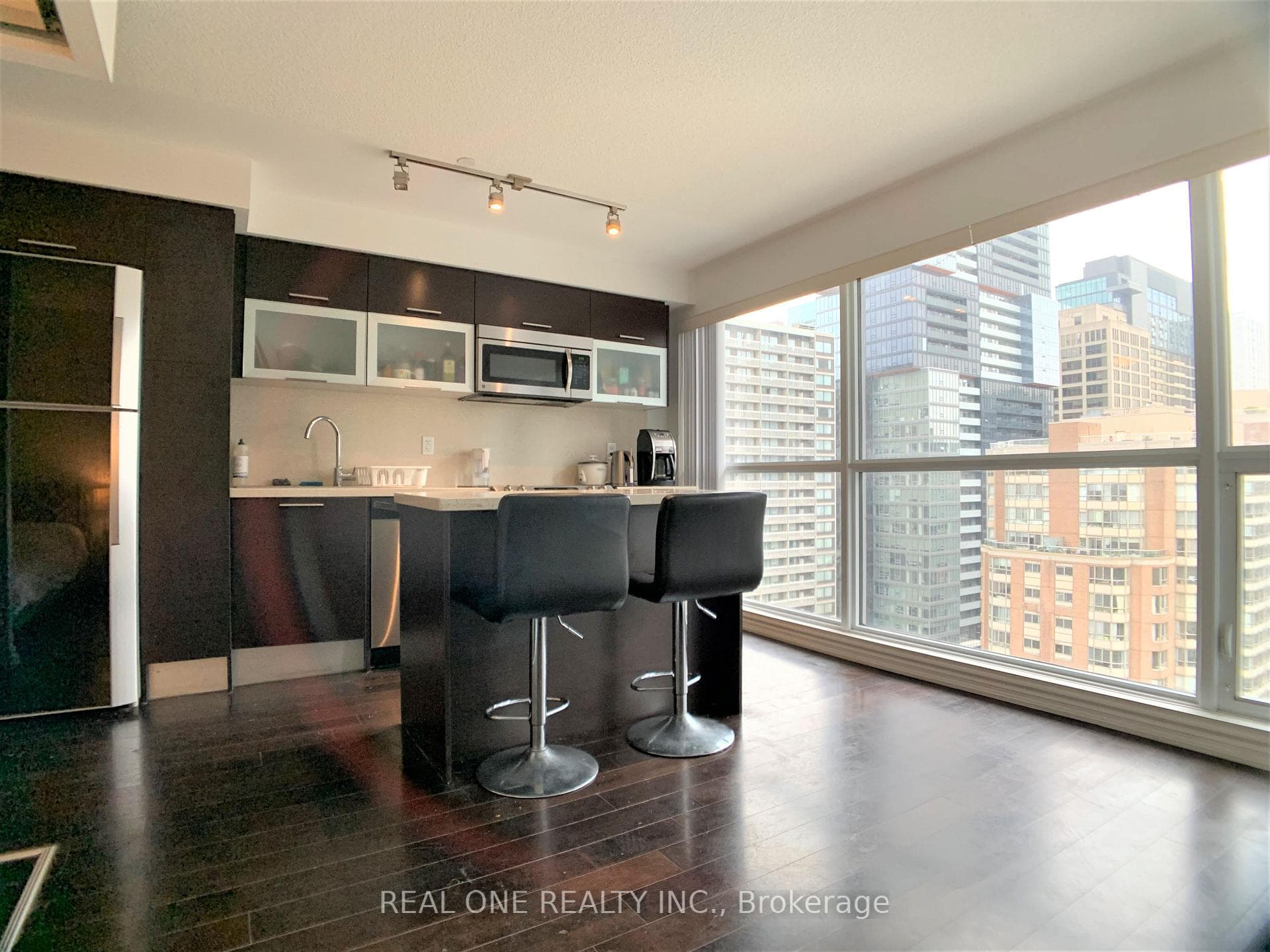 386 Yonge Street Unit 1222 photo 12