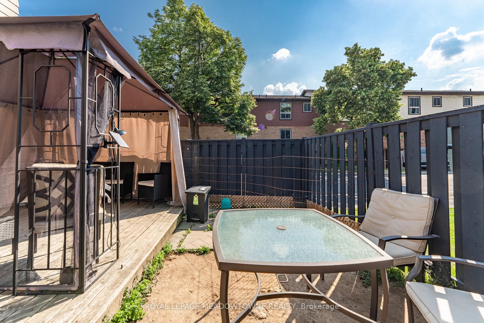 437 Ontario Street photo 37
