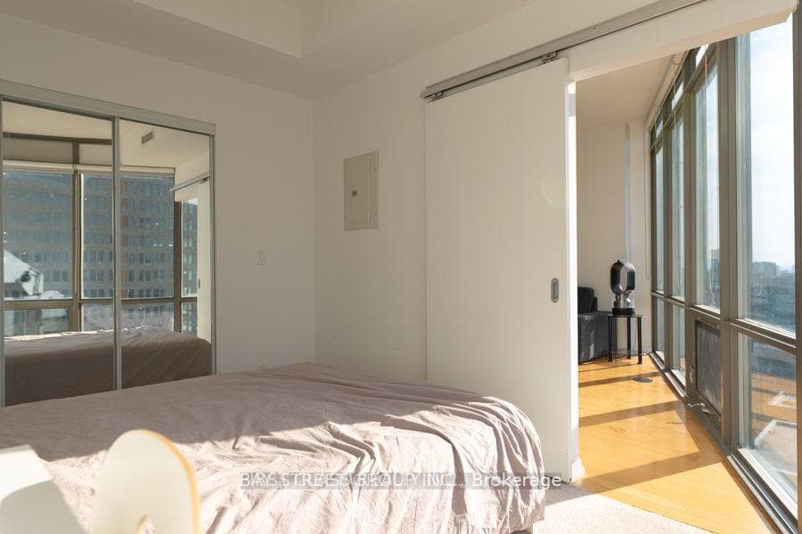 832 Bay Street Unit 2304 photo 9