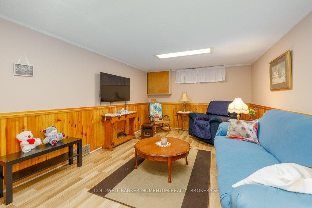 26 Howard Avenue photo 25