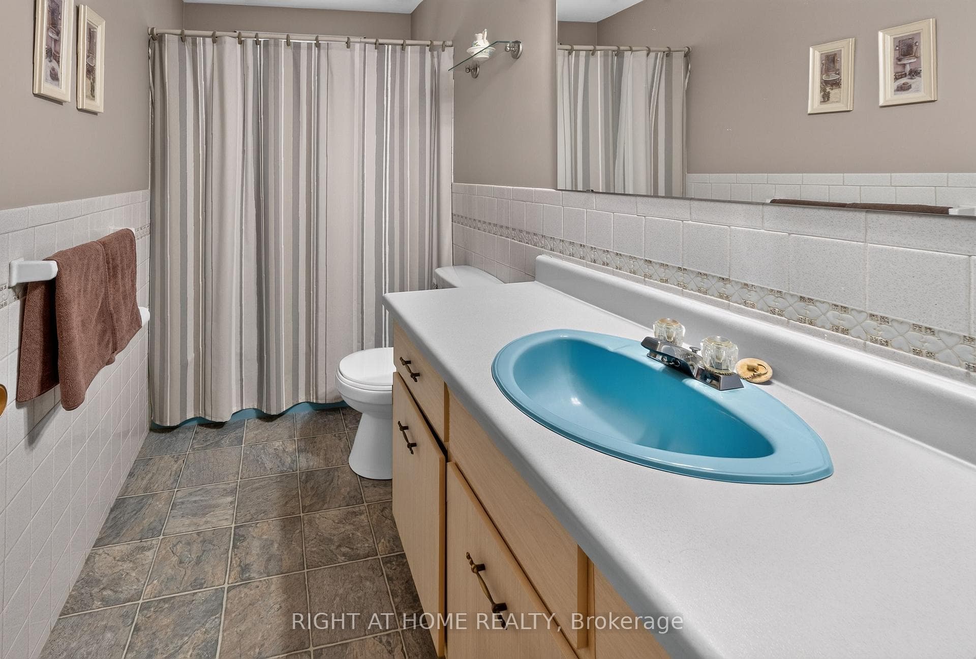 49 Locke Avenue photo 12