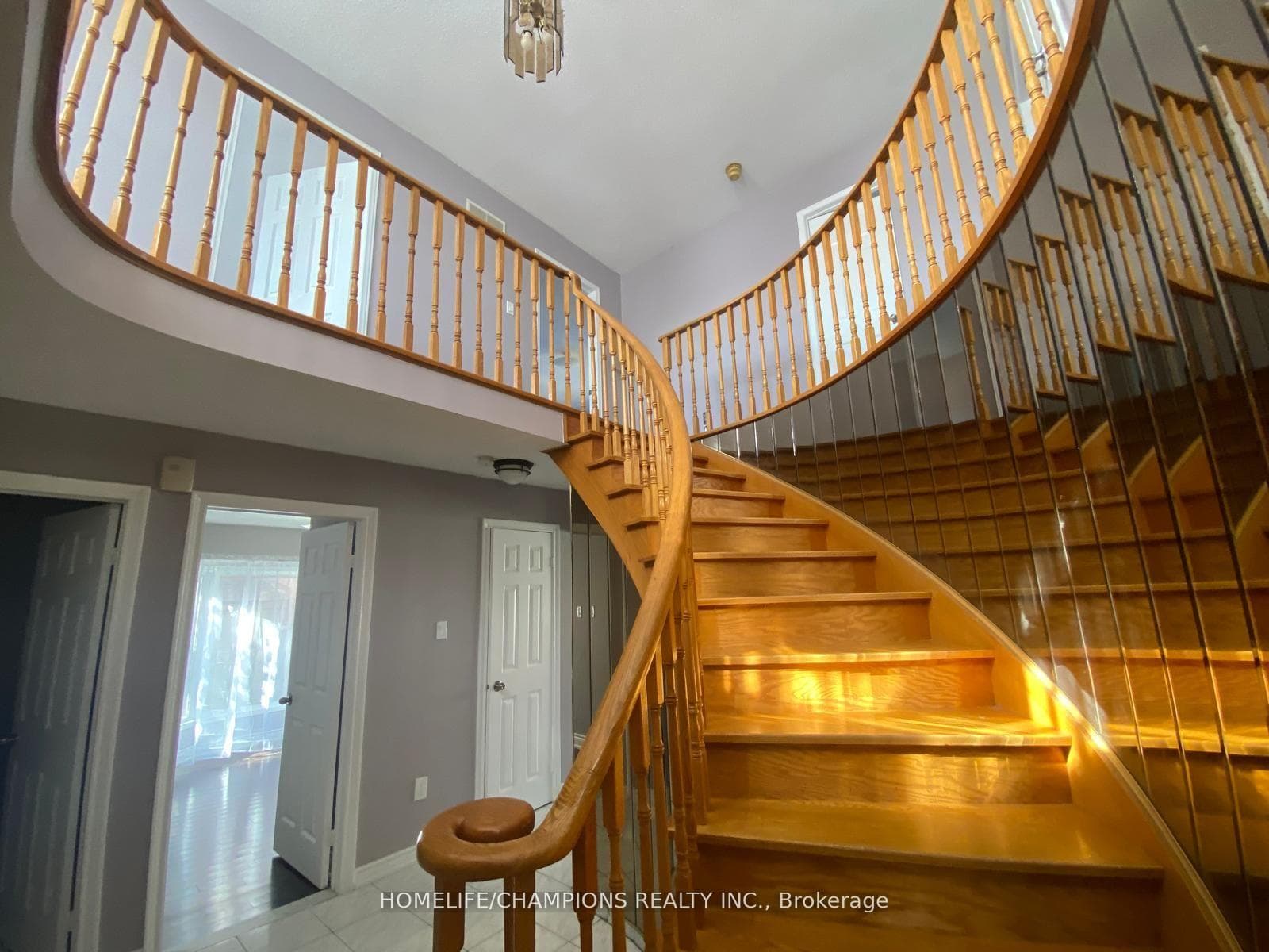 46 Canmore Boulevard photo 17