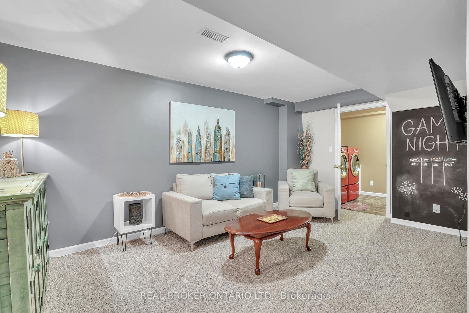 389 Ferndale Drive photo 24