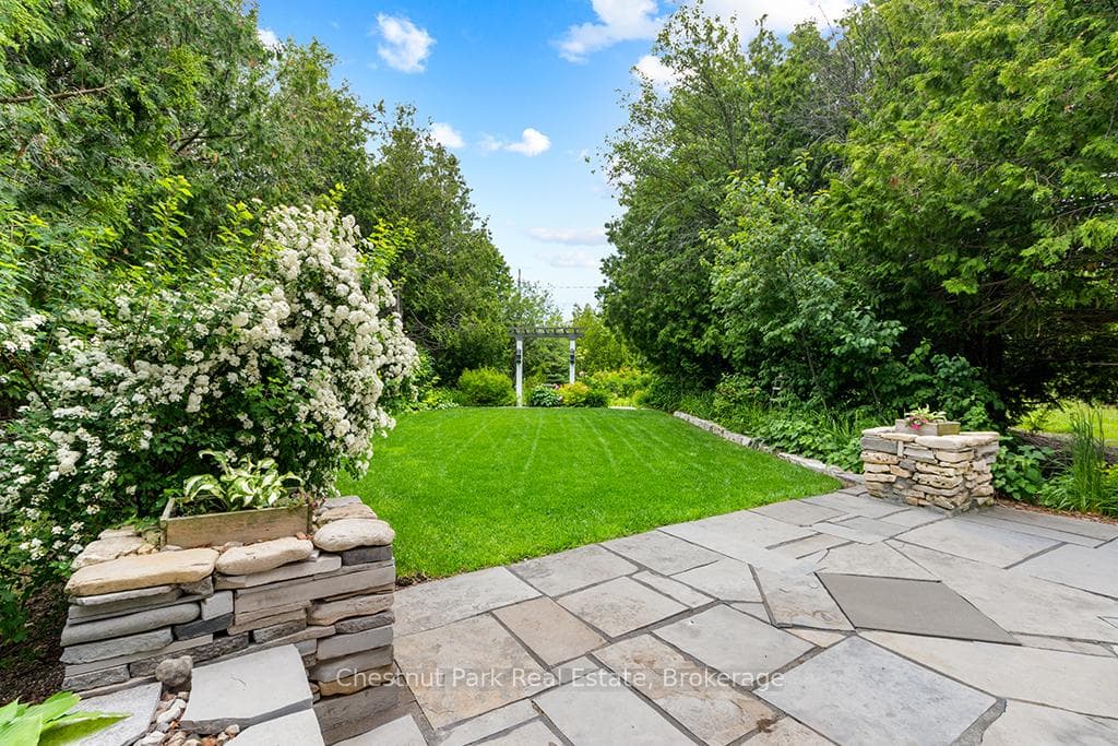 127 Pine Tree Harbour Road photo 34