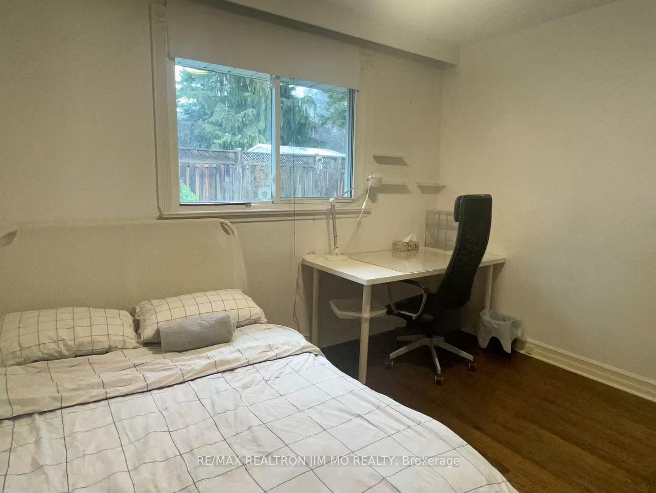 6 Royal Doulton Drive Unit Main photo 25