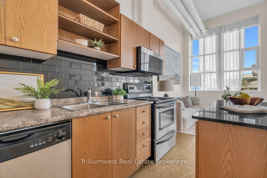 410 King Street Unit 524 photo 16