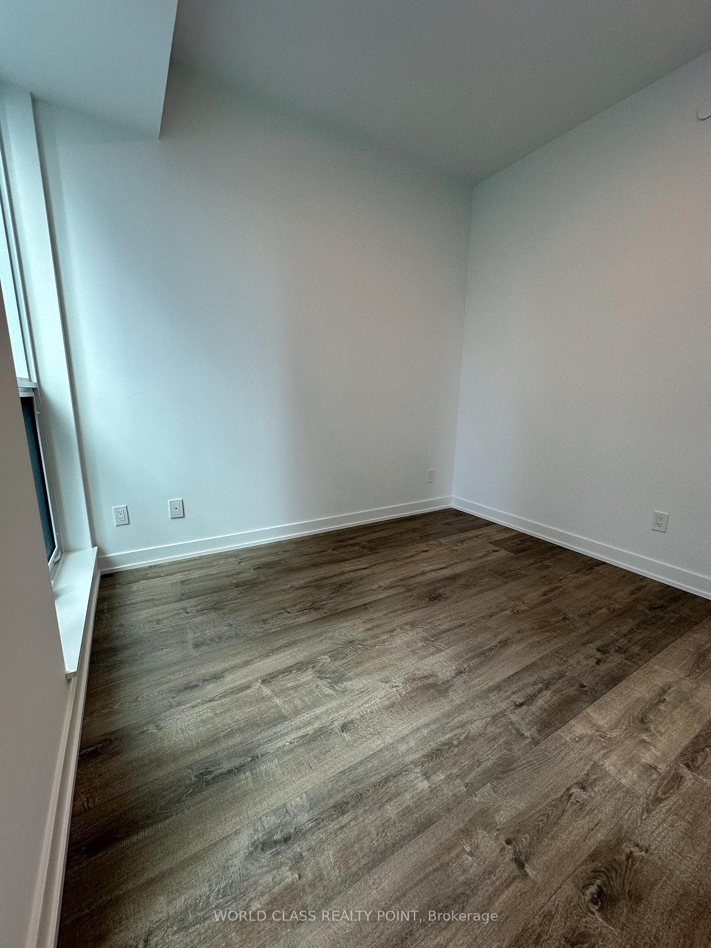 327 King Street Unit 2904 photo 12