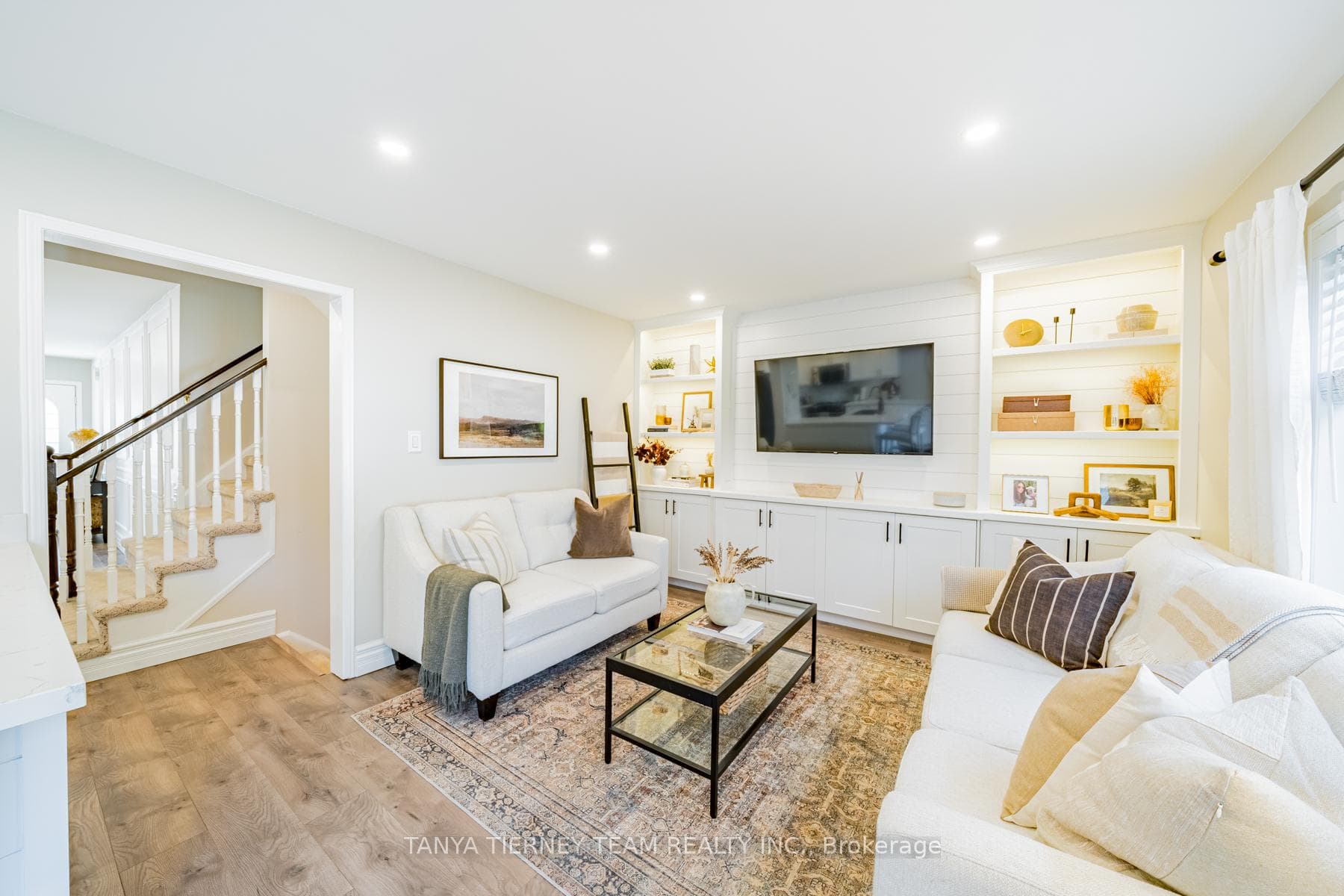 30 Burwell Street photo 6