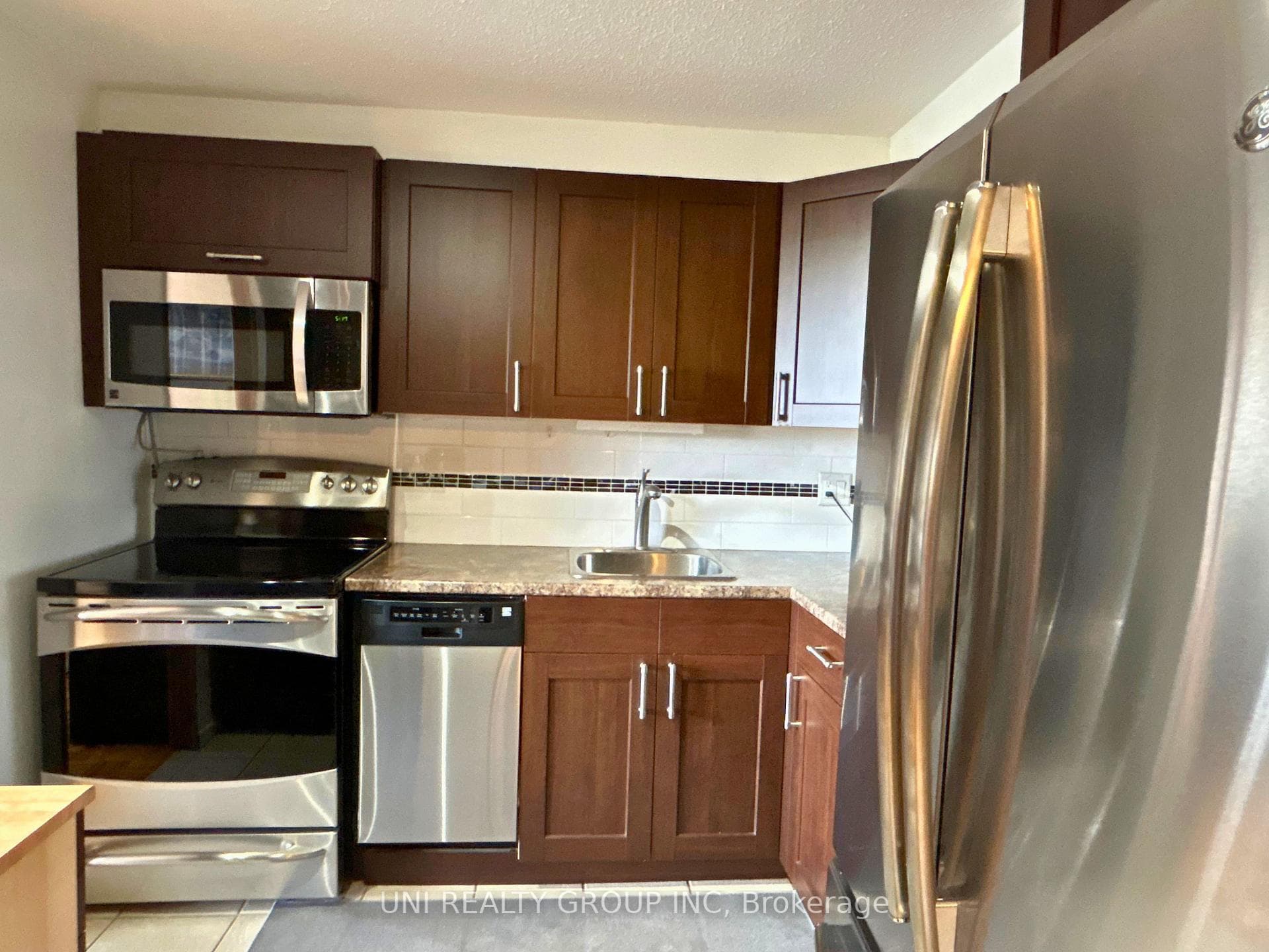 3100 CARLING Avenue Unit 417 photo 12
