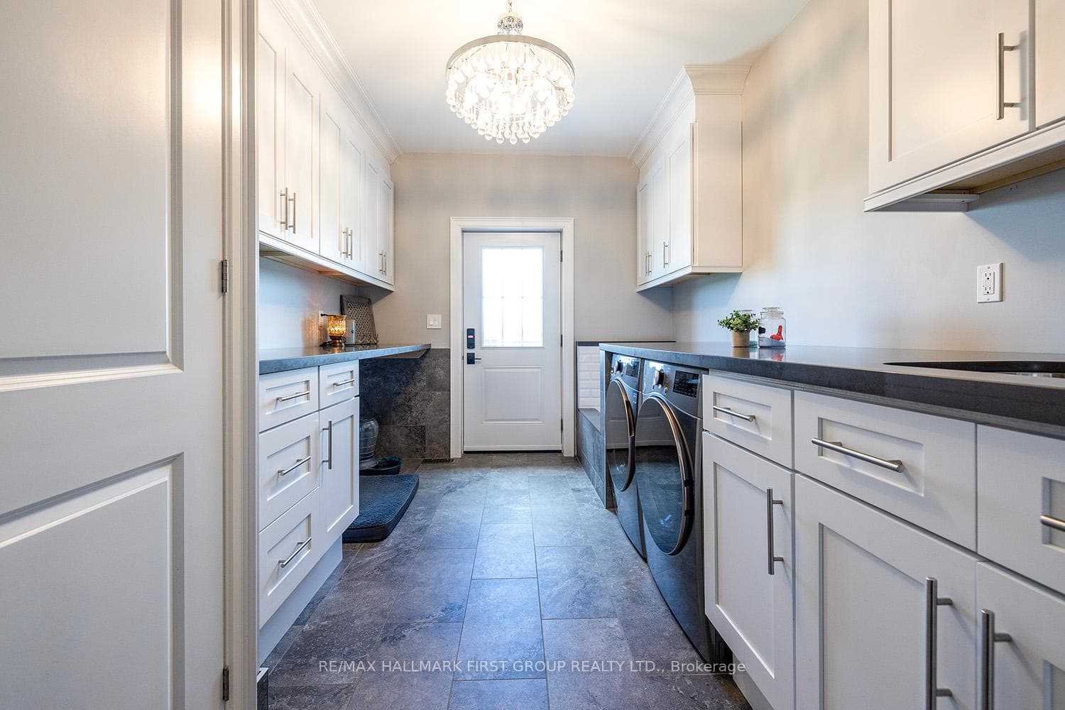121 Gilson Street photo 28