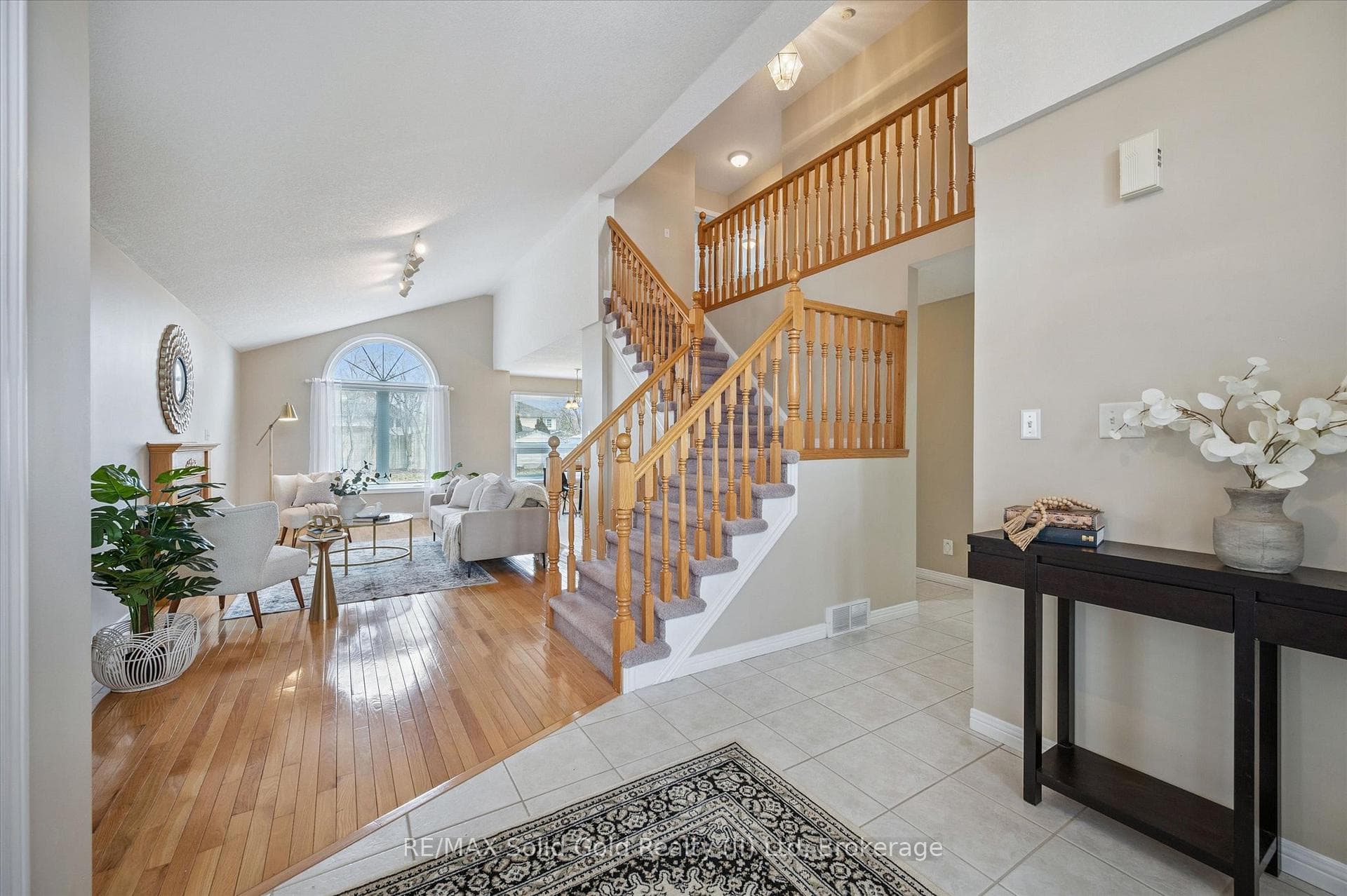 6 Keller Crescent photo 7