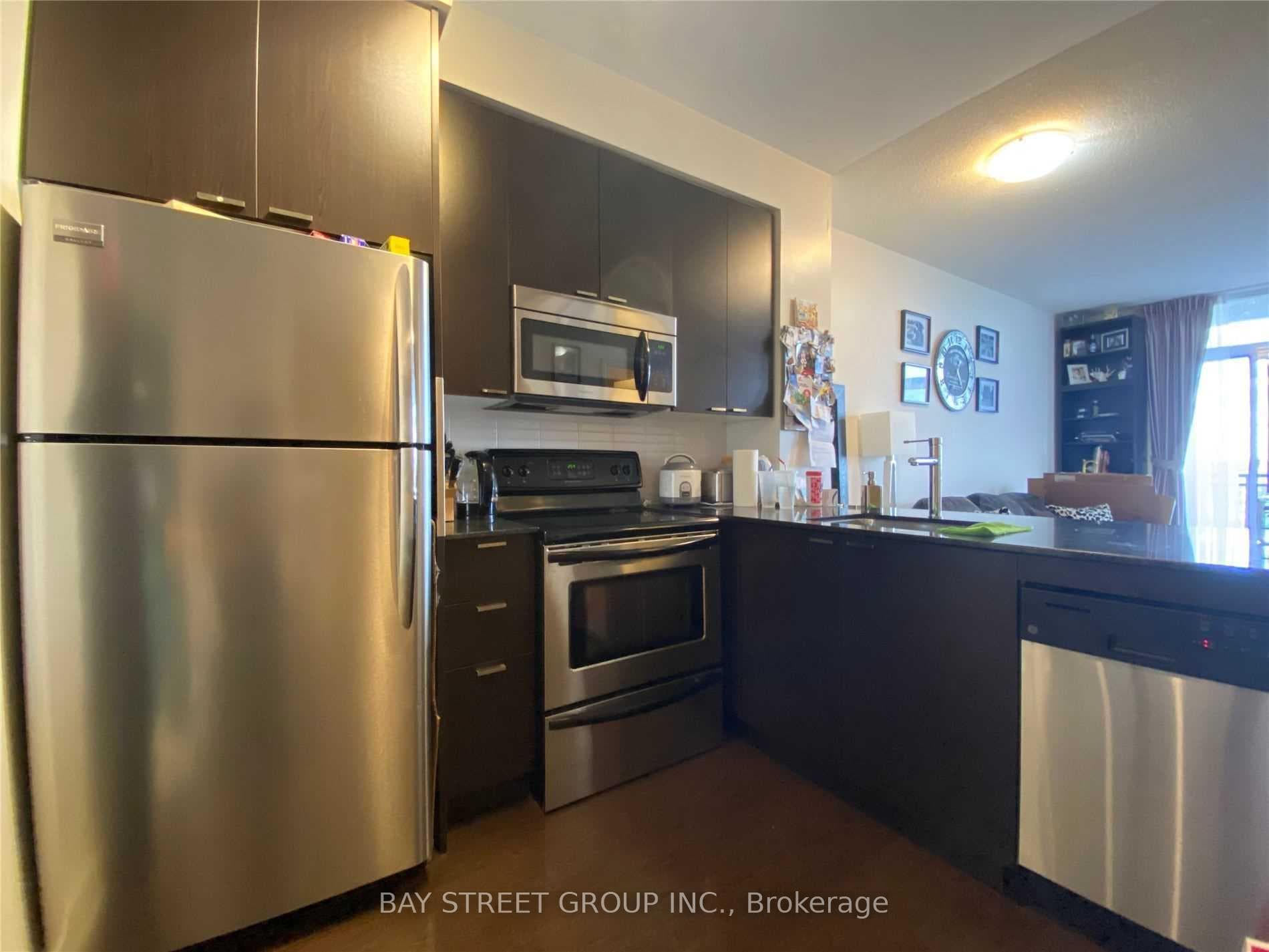23 Sheppard Avenue Unit 1906 photo 3
