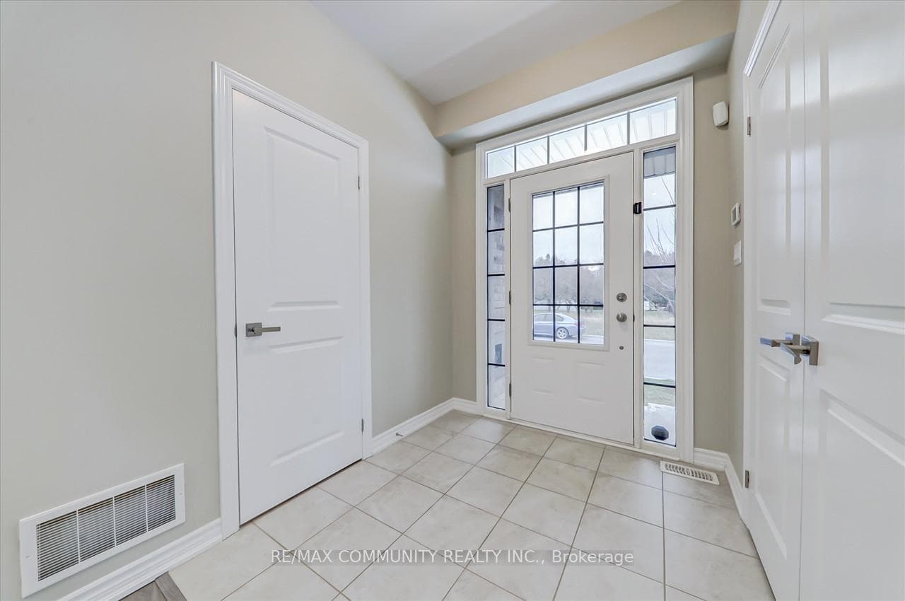 2 Drayton Avenue photo 5