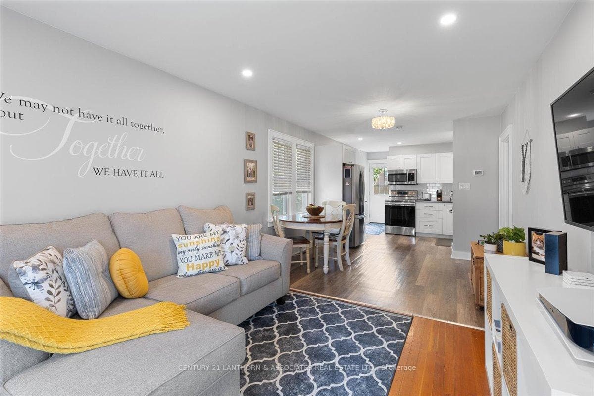 107 Byron Street photo 11