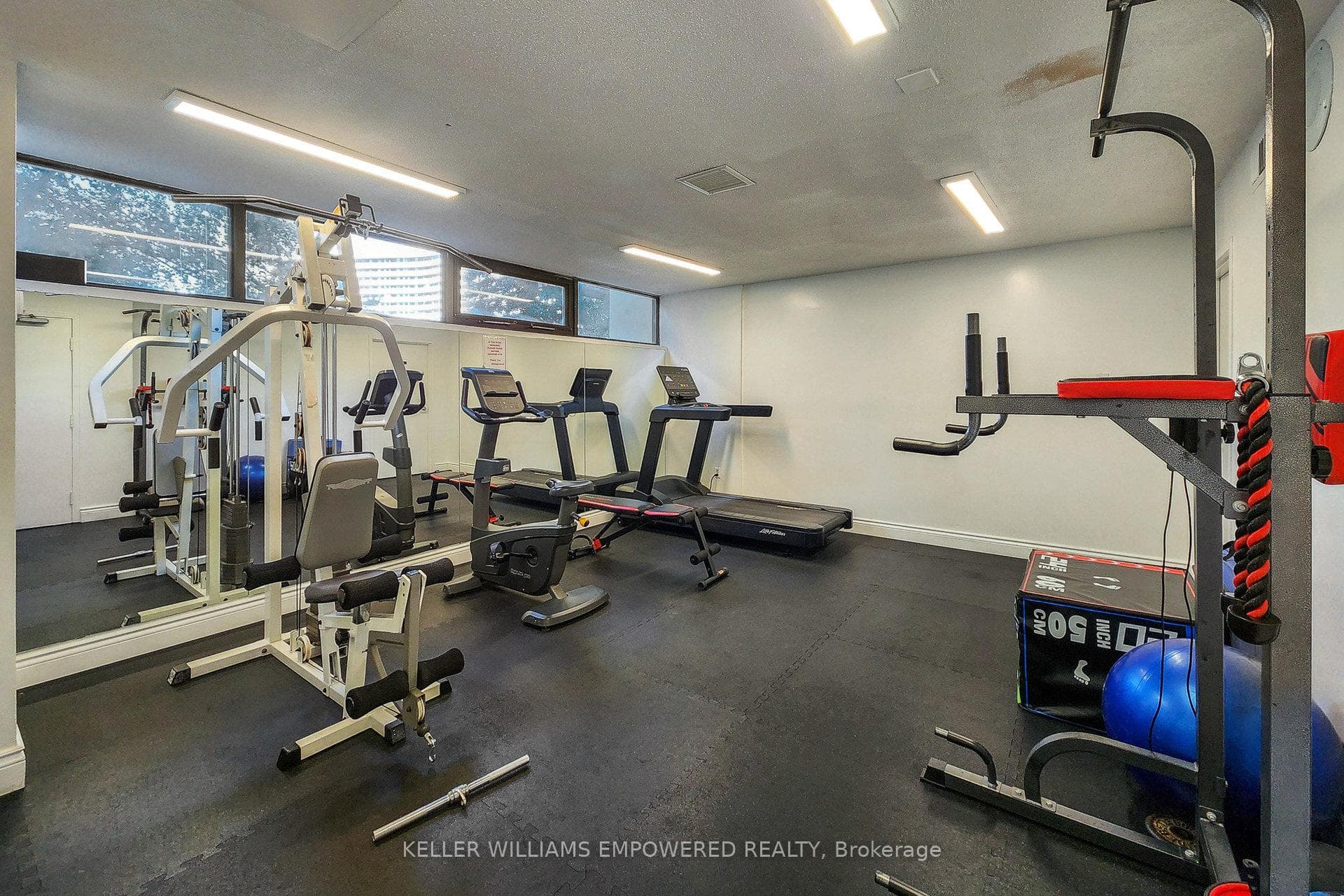 100 Antibes Drive Unit 2307 photo 36
