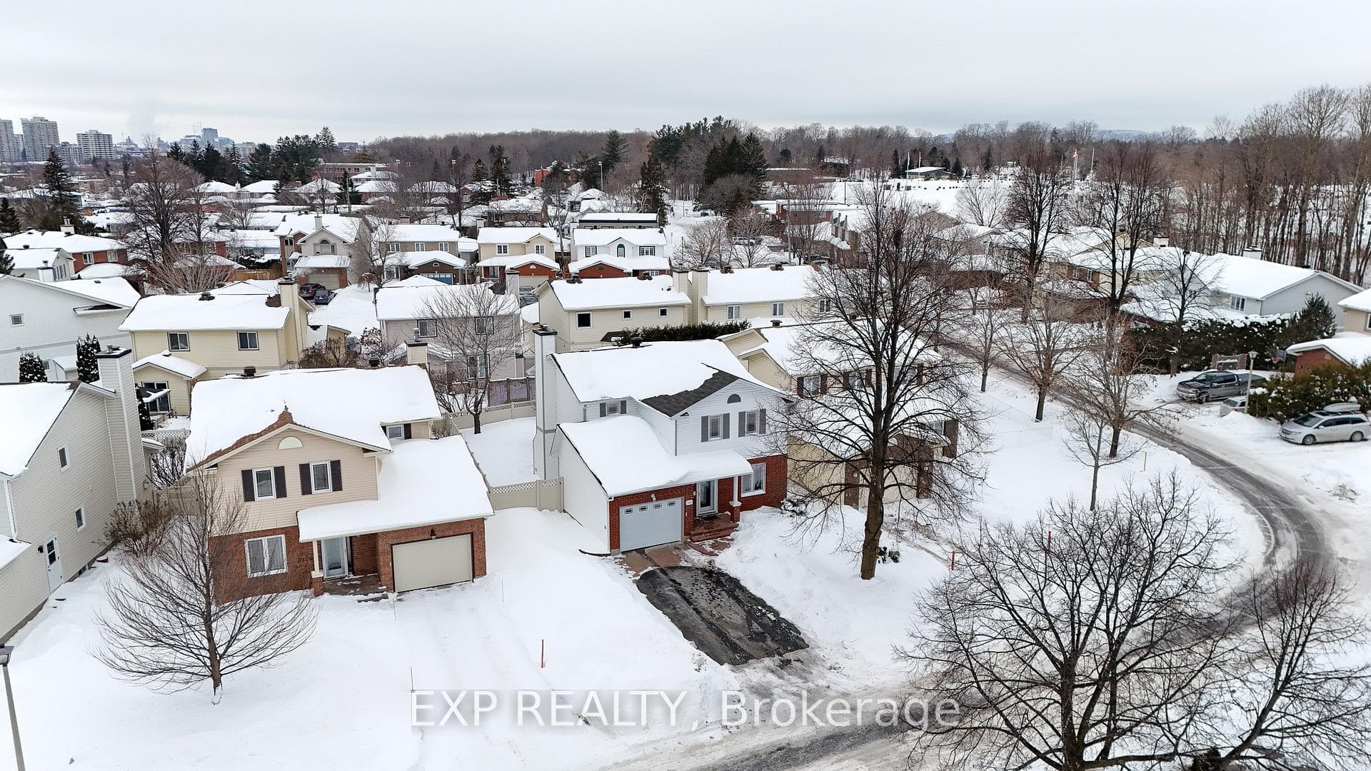 386 Pauline Charron Place photo 32