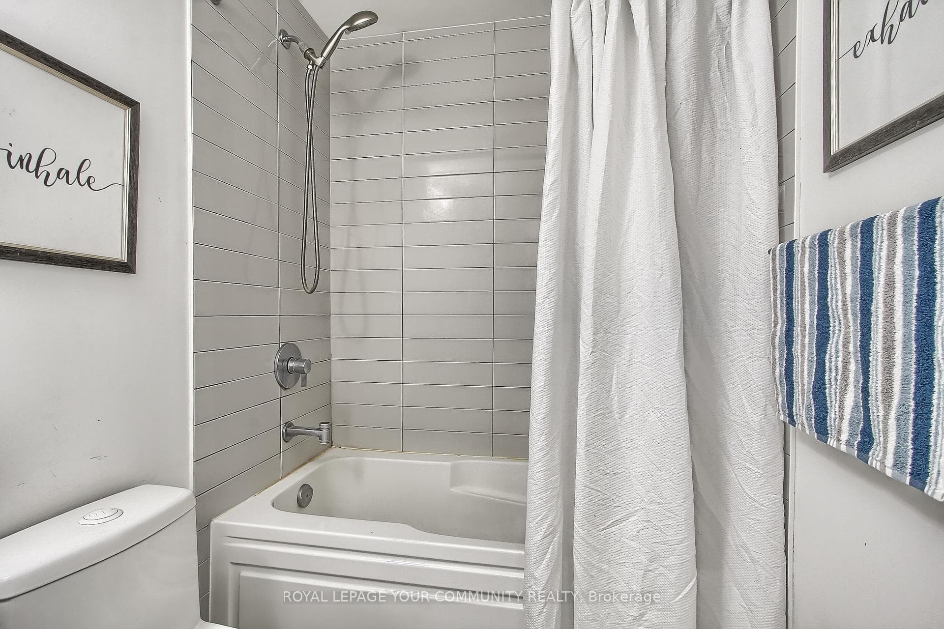 199 Richmond Street Unit 2103 photo 21