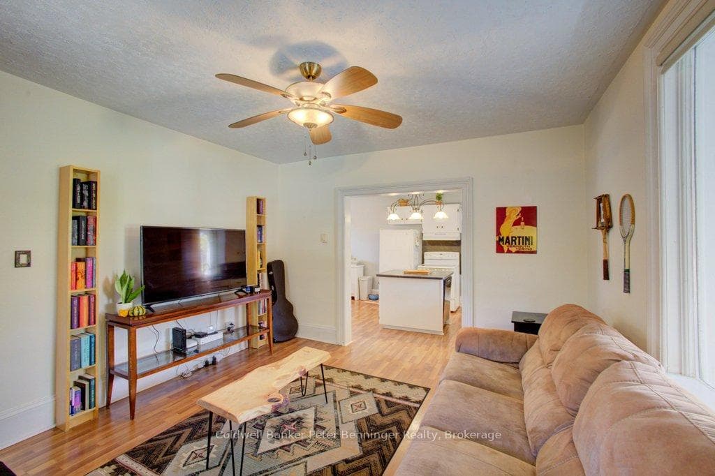 214 Inkerman Street photo 8