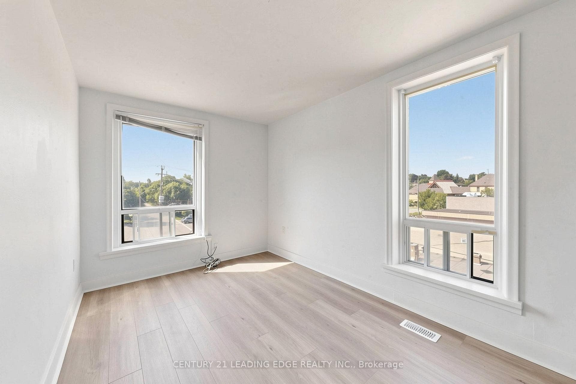 18 Brock Street Unit 3 photo 11